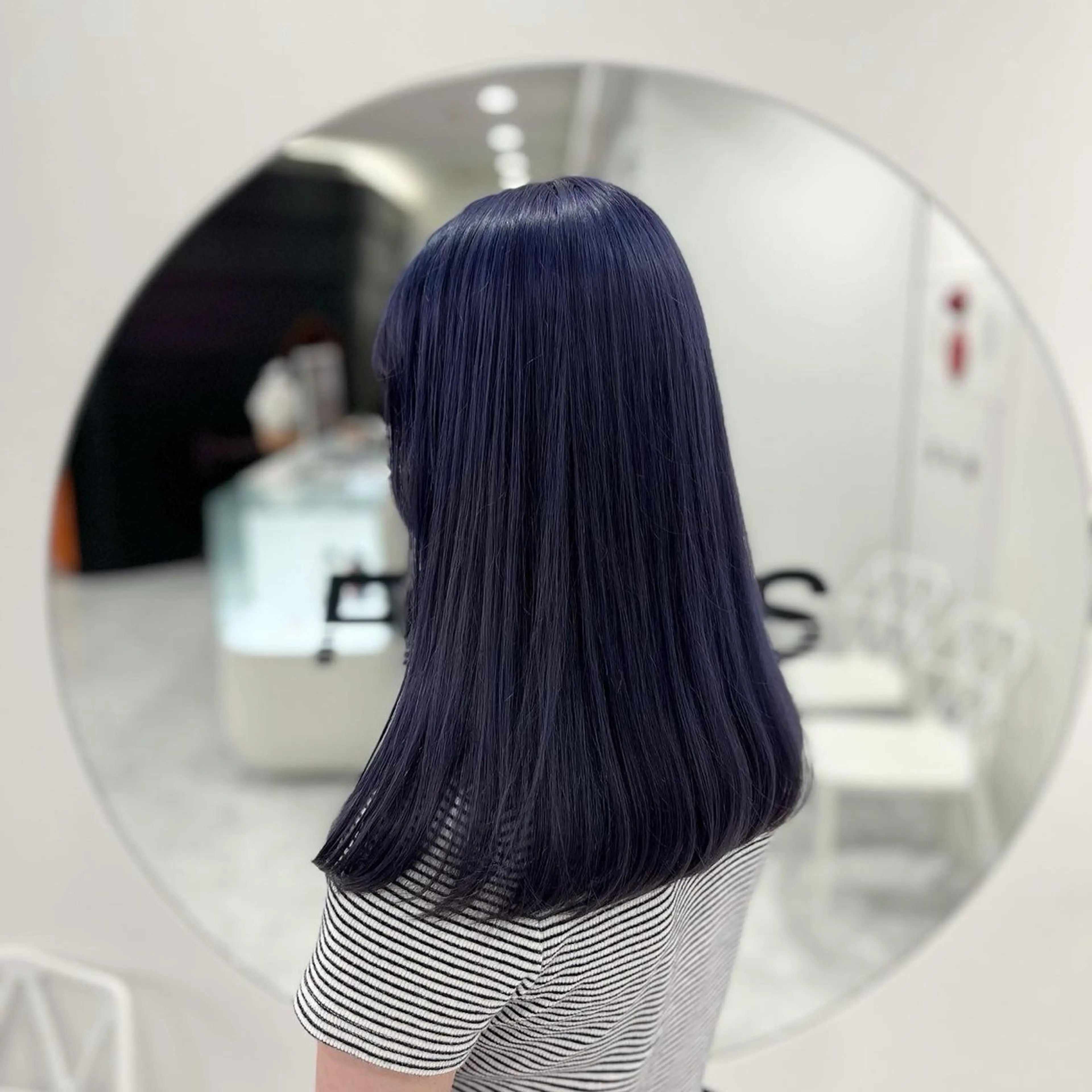 ミディアム カラー ヘアカラー トリートメント ヘアセット 🩵韓国レイヤー× 寒色カラー🩵のヘアスタイル