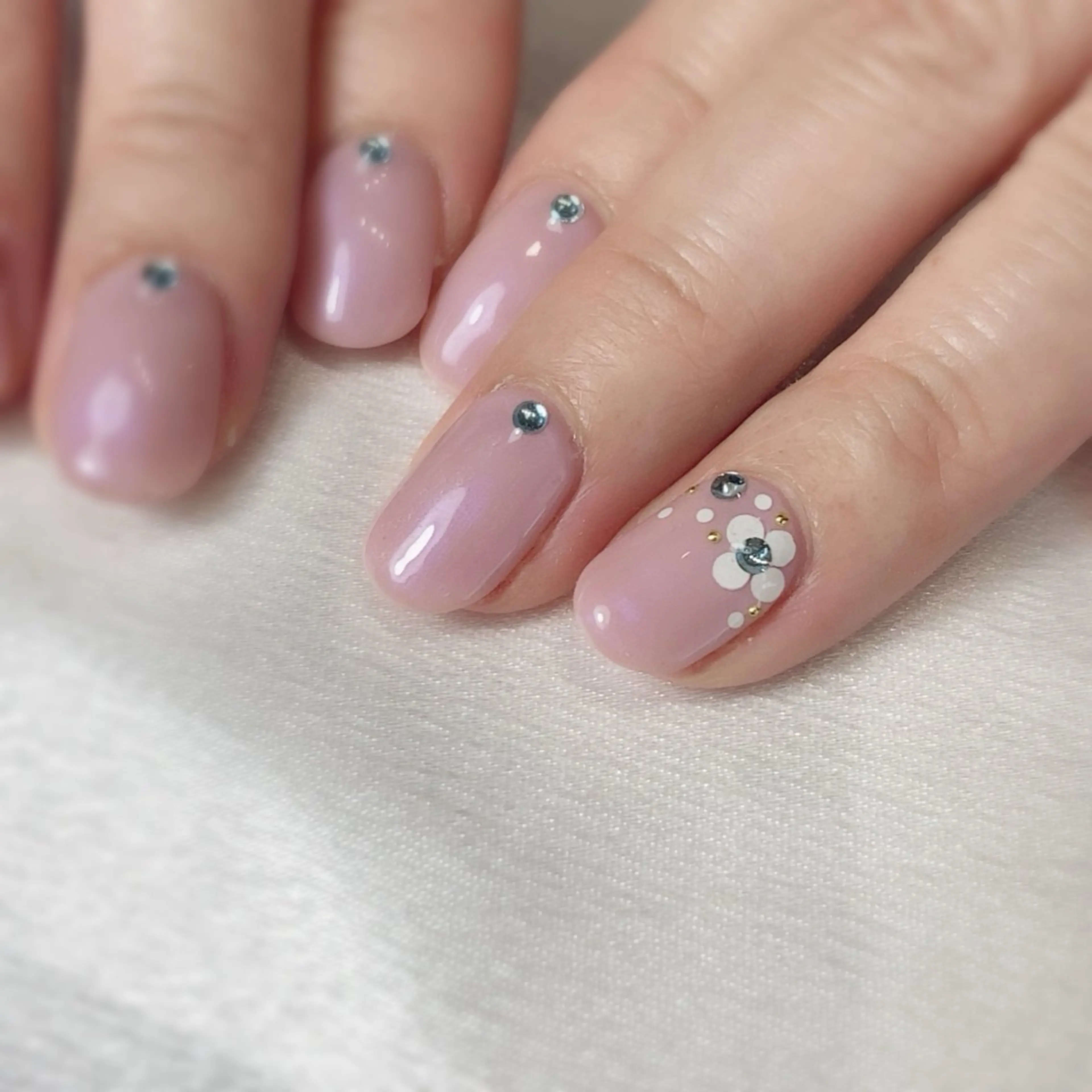 ネイル Legit nail salonのネイルデザイン