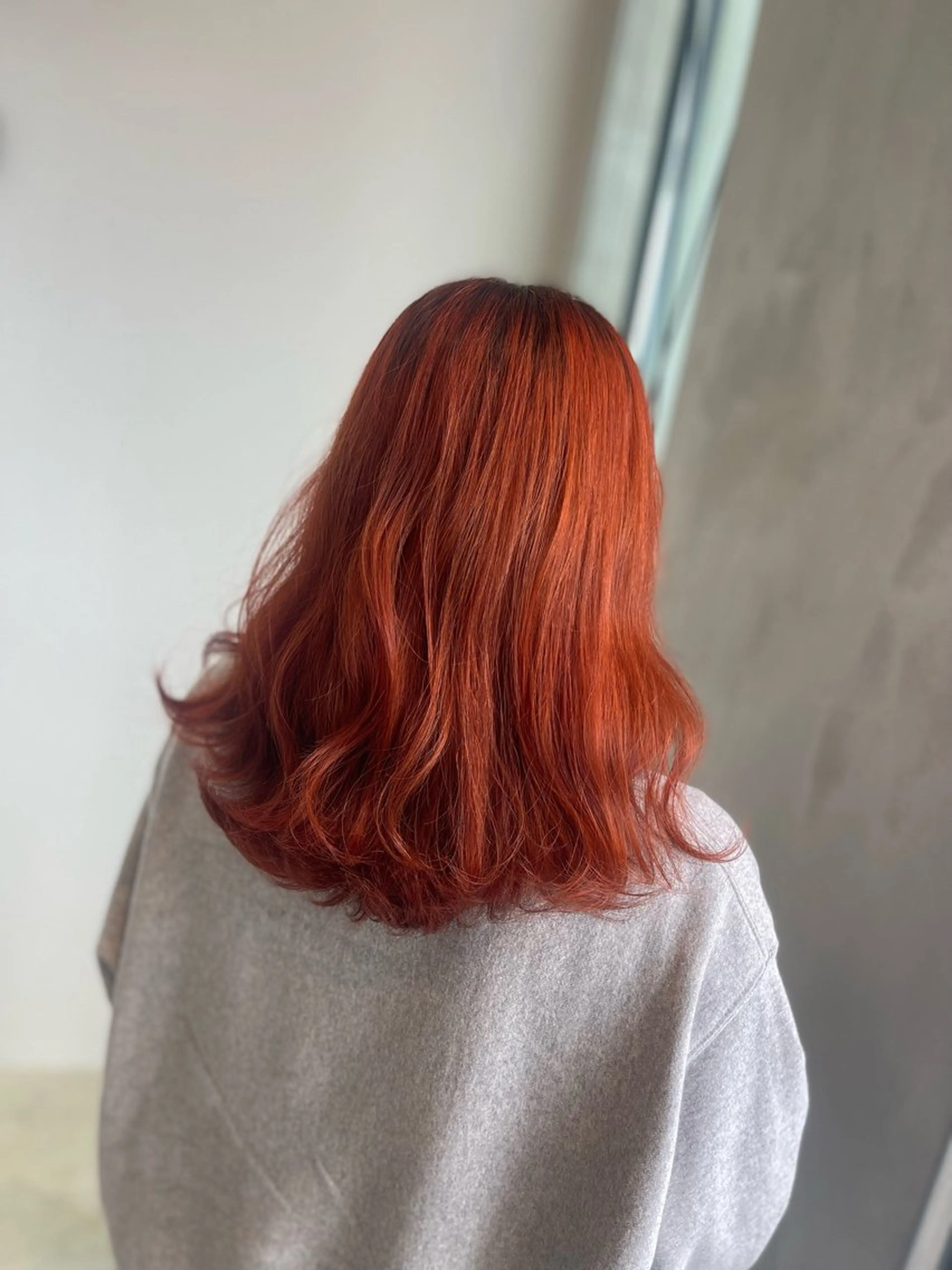 カラー ブリーチ ヘアカラー トリートメント アールラーゴ所属・宮島 華湖のヘアスタイル