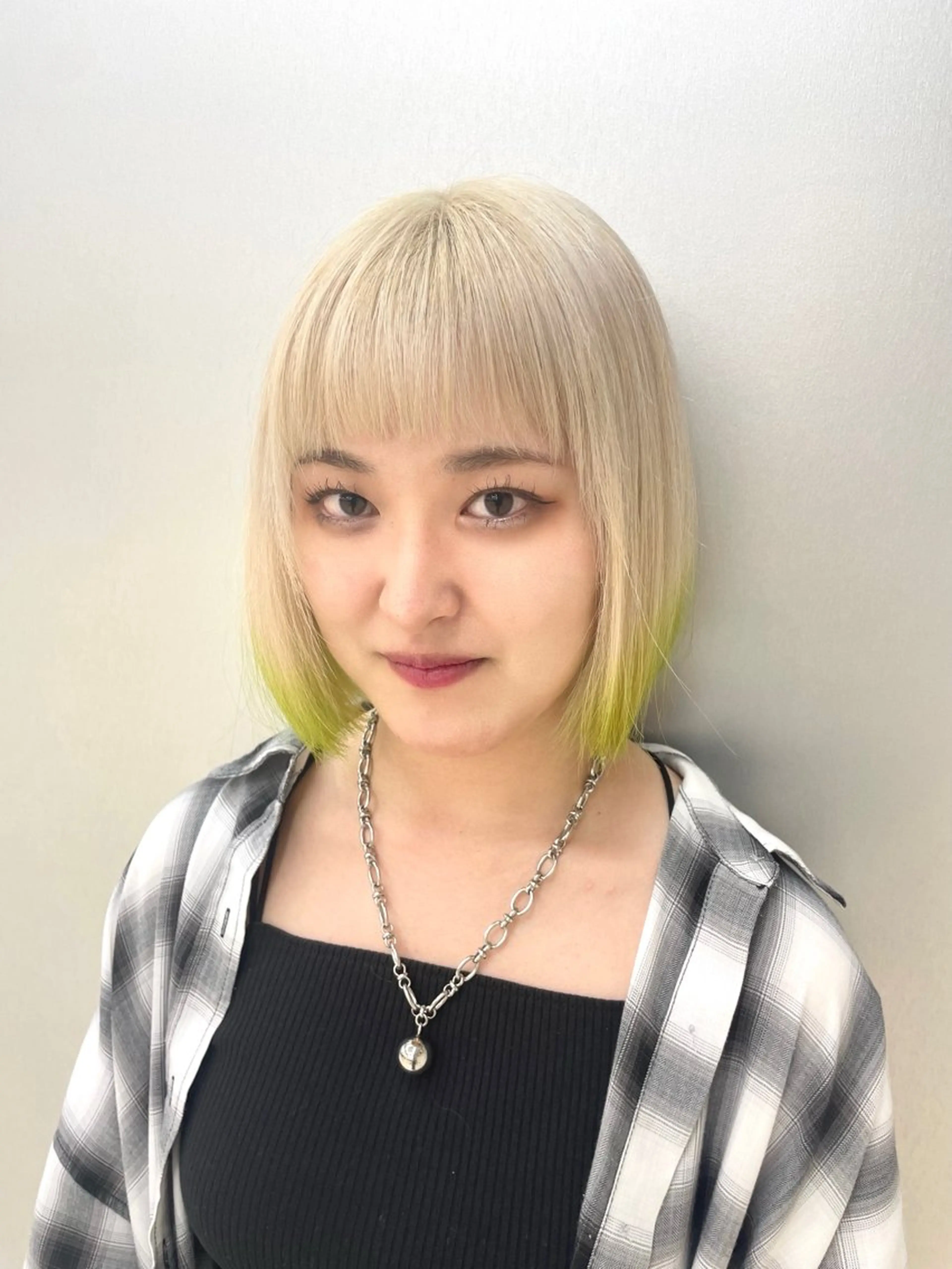ショート カラー ブロンド ホワイトブロンド 【NOE】┊ hanasakayaのヘアスタイル