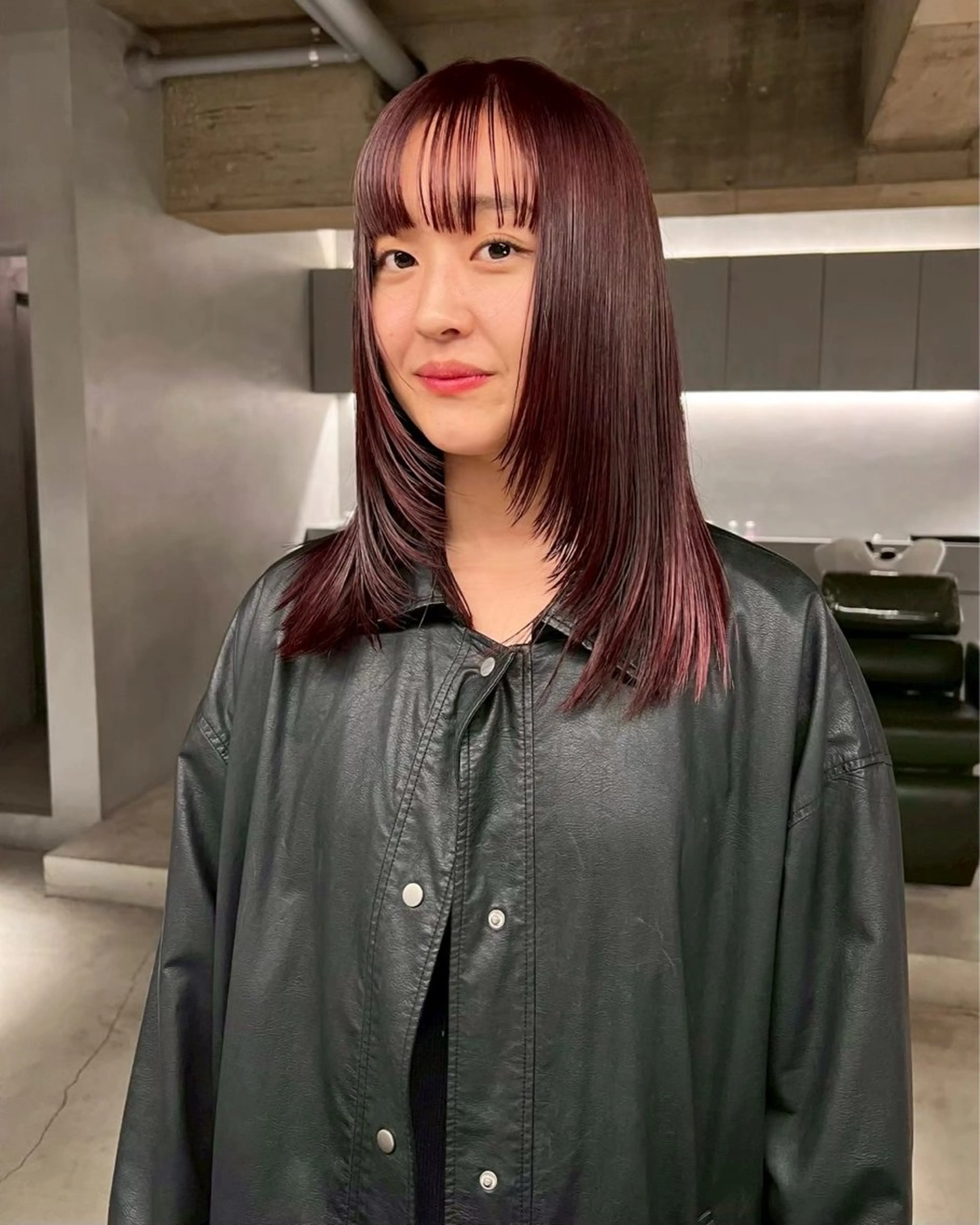 ミディアム レイヤーカット 大石 明葉のヘアスタイル