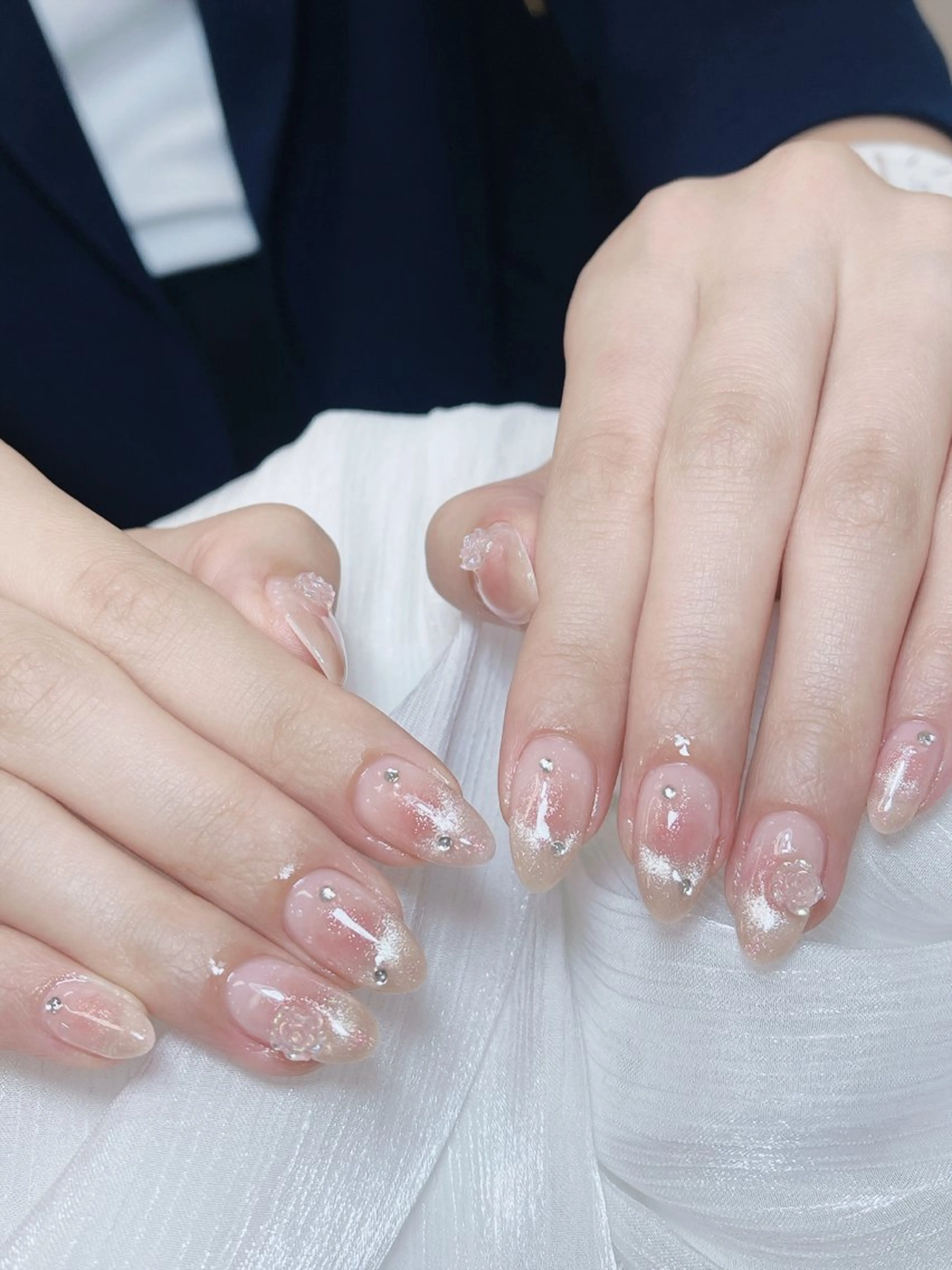 ネイル チークネイル フレンチネイル グラデーション キラキラネイル 韓国ネイル ハンドネイル DUO MI所属・DUO   MI nail salonのネイルデザイン