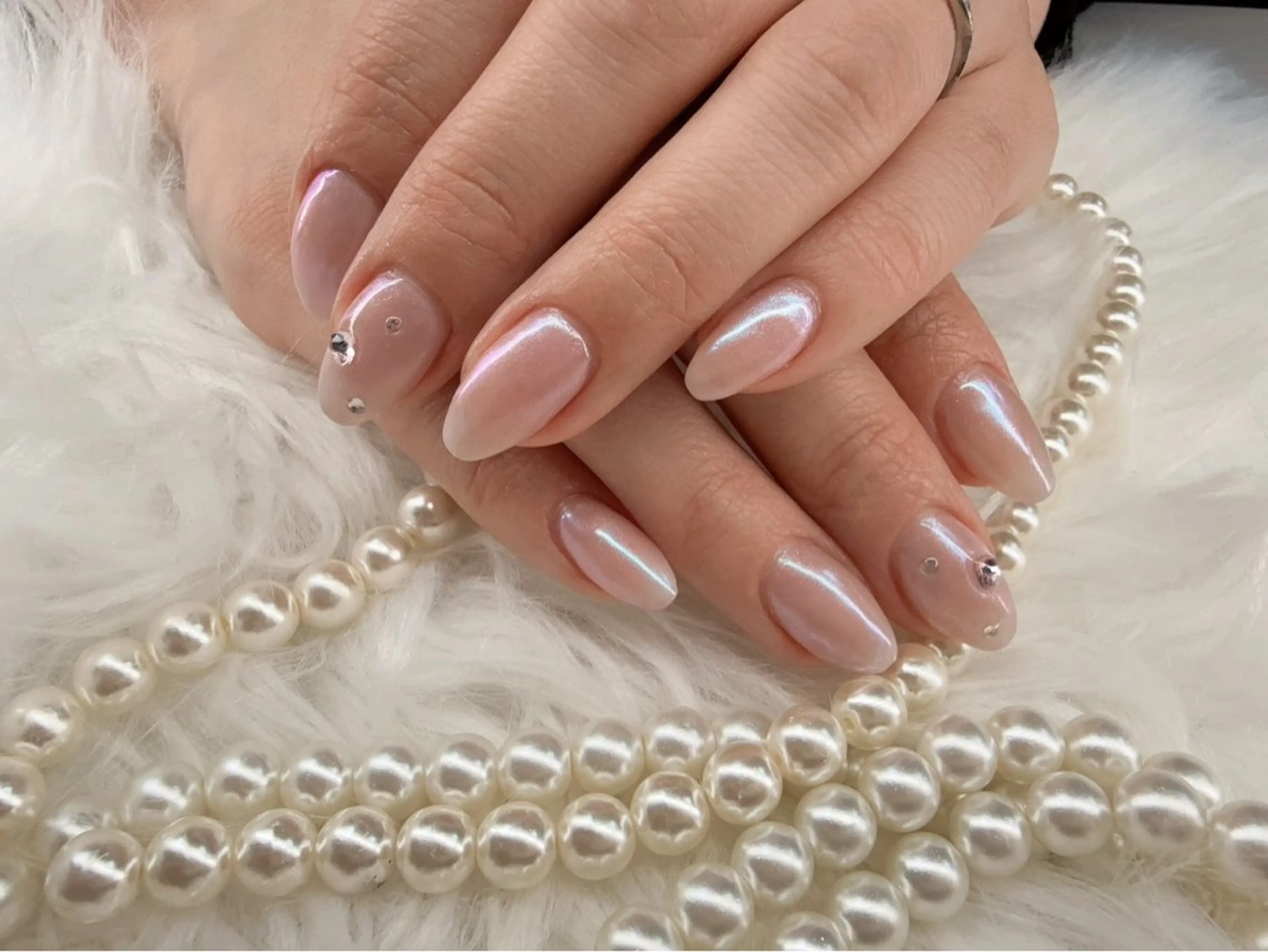 ネイル オーロラネイル 韓国ネイル ピンク シンプルネイル FLOWATER NAIL&EYELASH所属・MIKI🍑 .のネイルデザイン