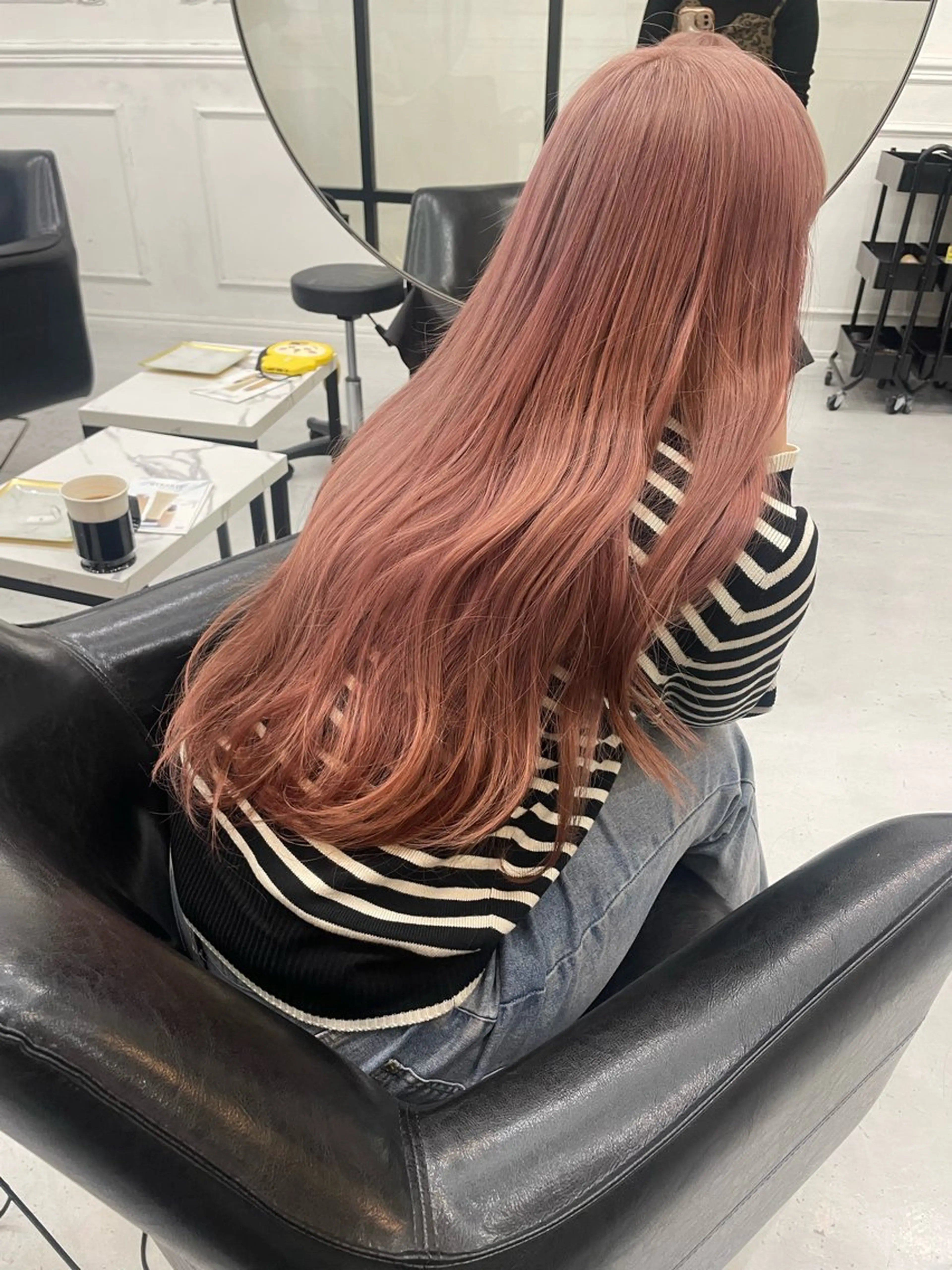 ロング ヘアカラー MaisonHALU さくらのヘアスタイル