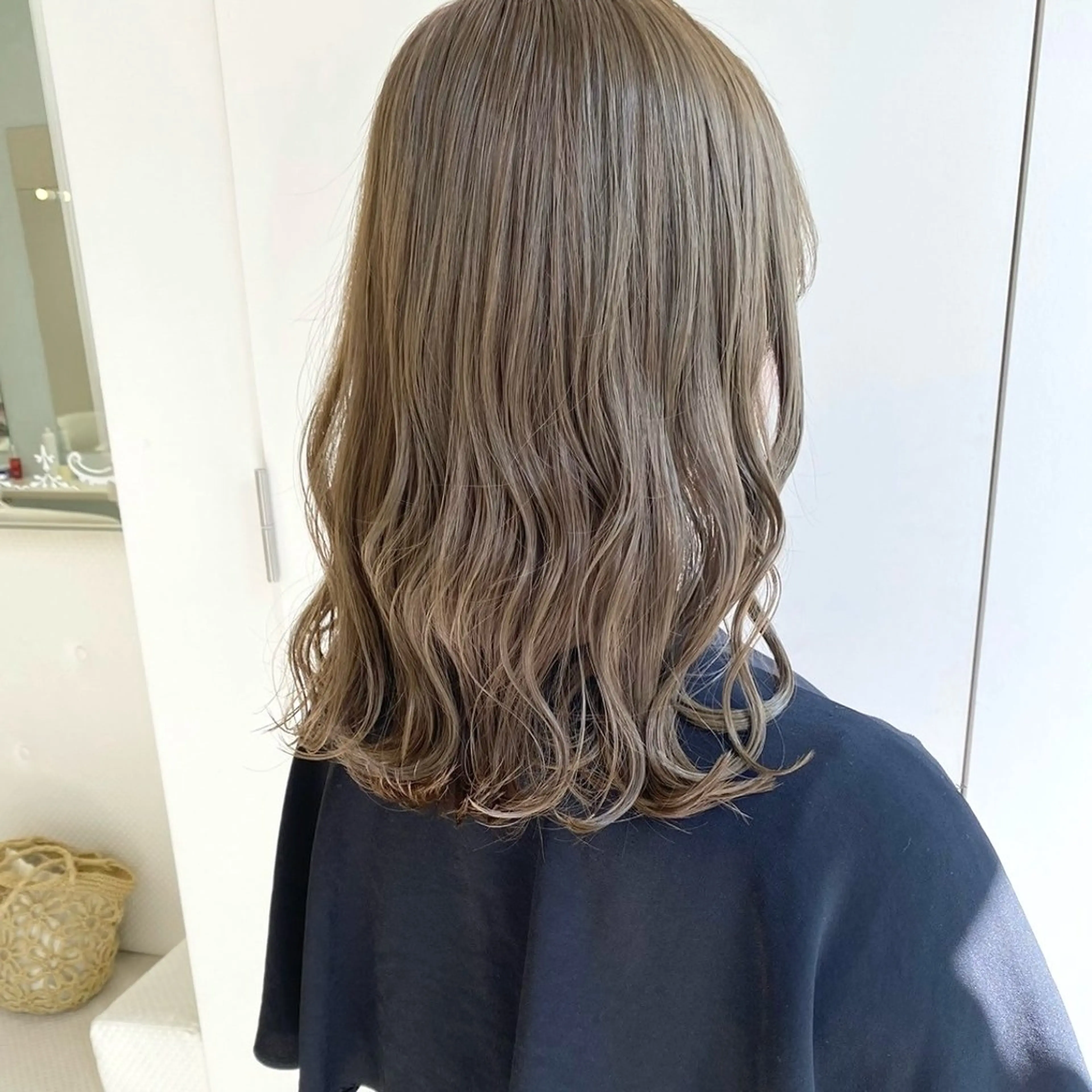 セミロング カラー ParveMix 🐾鳥取彩花のヘアスタイル