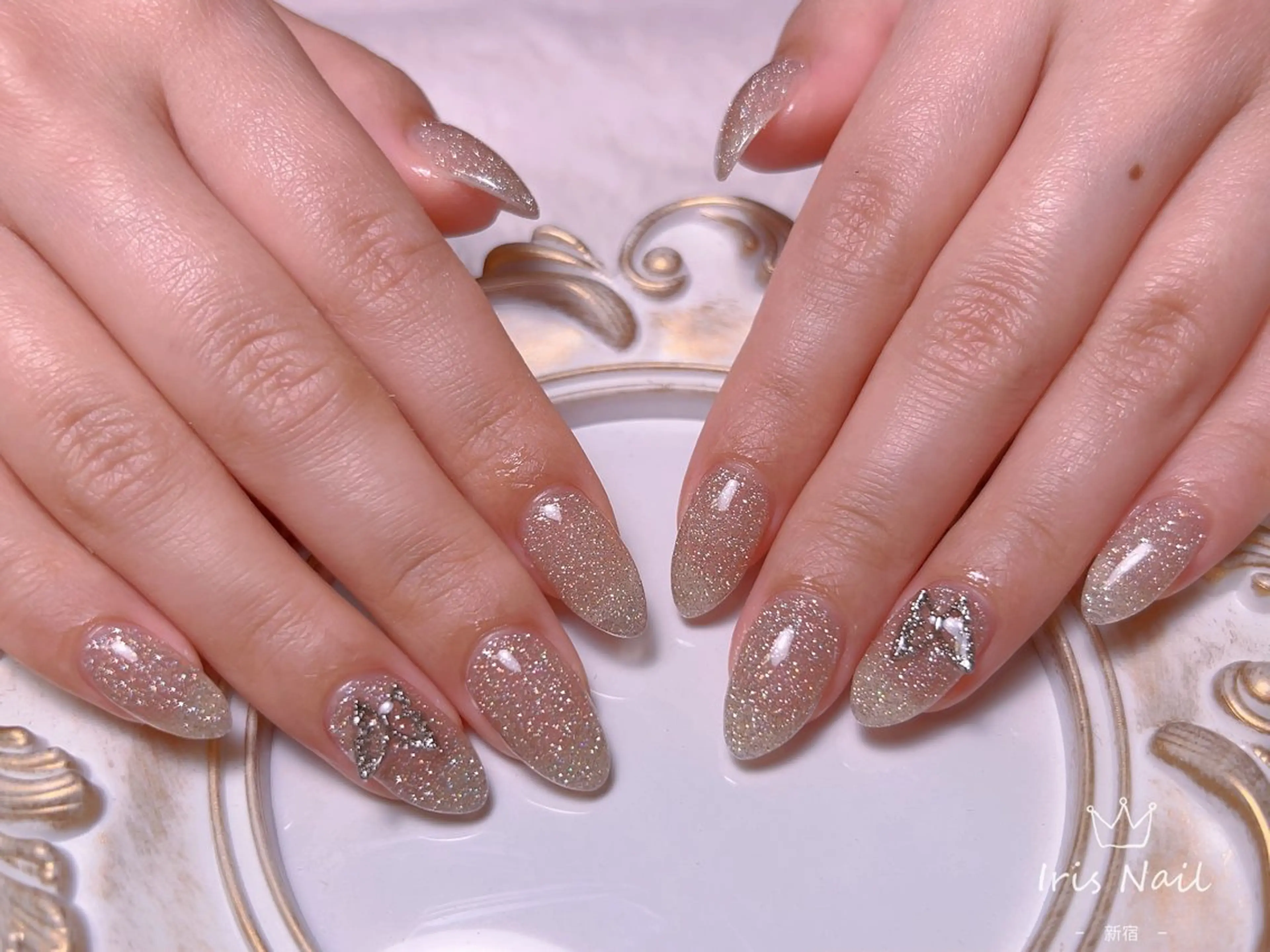 ネイル フレンチネイル ジェルネイル グラデーション 韓国ネイル マグネットネイル ハンドネイル 【長さ出し】 IRIS NAILのネイルデザイン