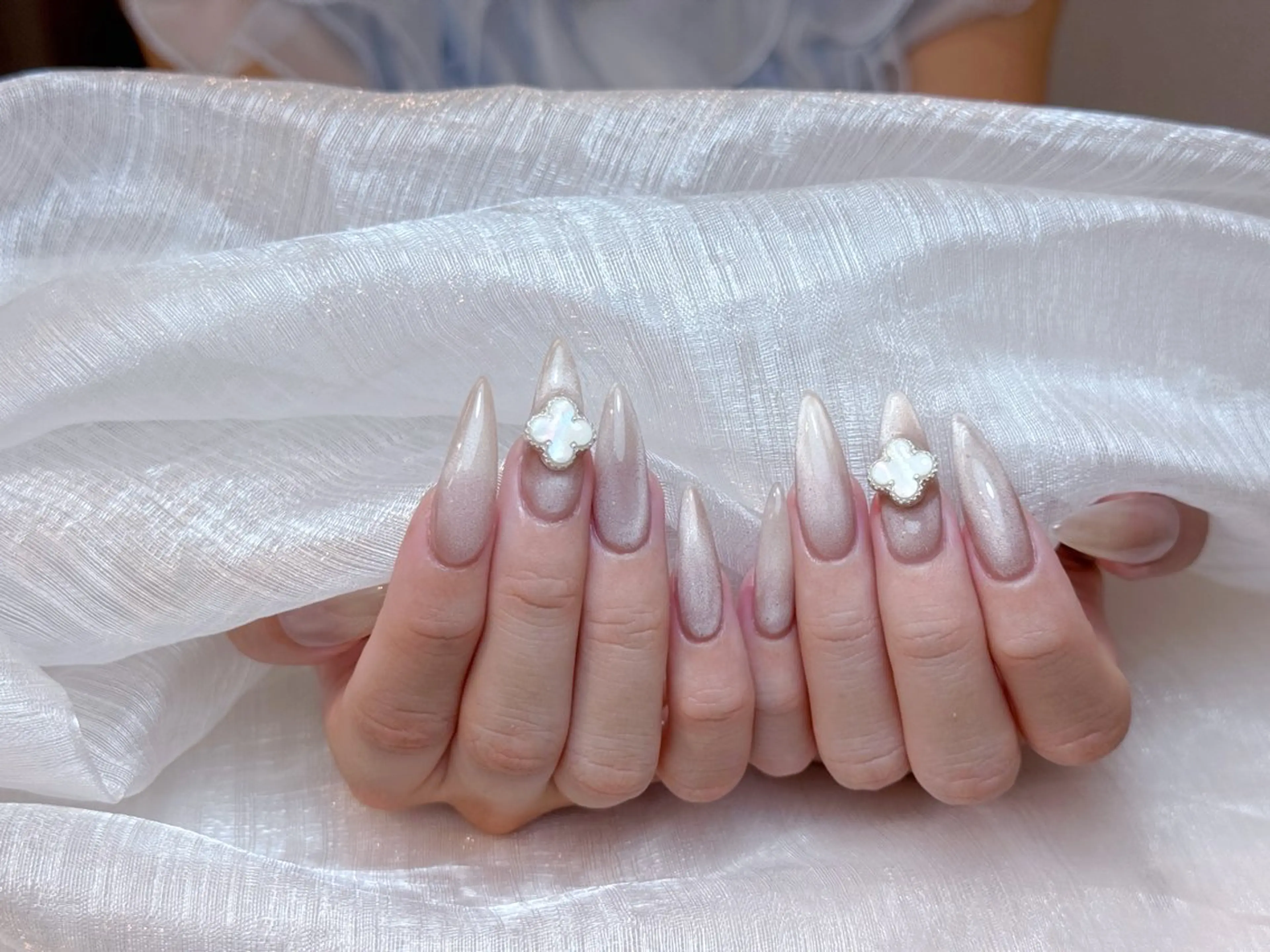 ネイル アートネイル 成人式 ジェルネイル ニュアンスネイル 夏ネイル ハンドネイル Jenn Nail_ ヘビのネイルデザイン