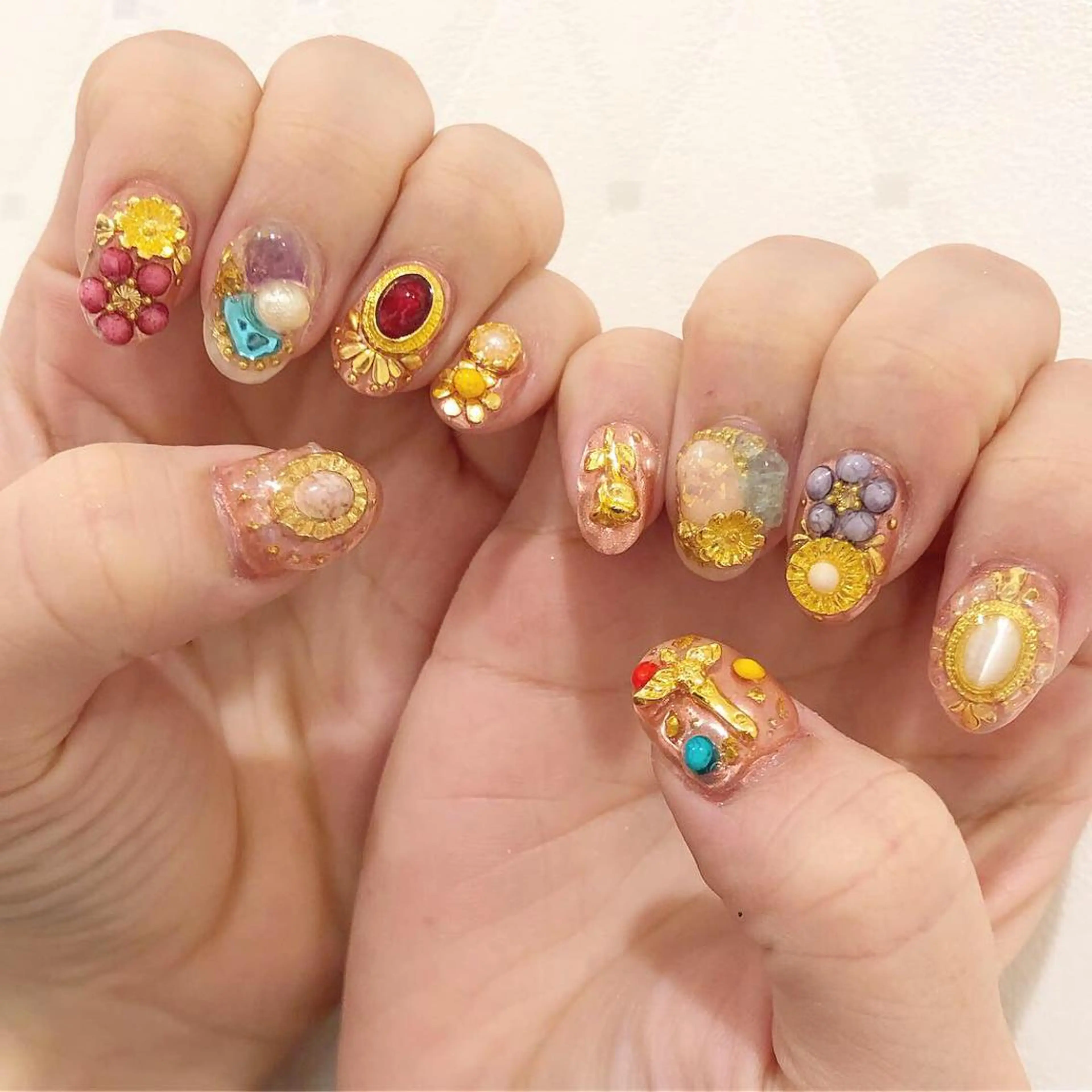 ネイル OKIKA所属・【OKIKA】 らん🦖🌈🧡のマツエク・マツパデザイン