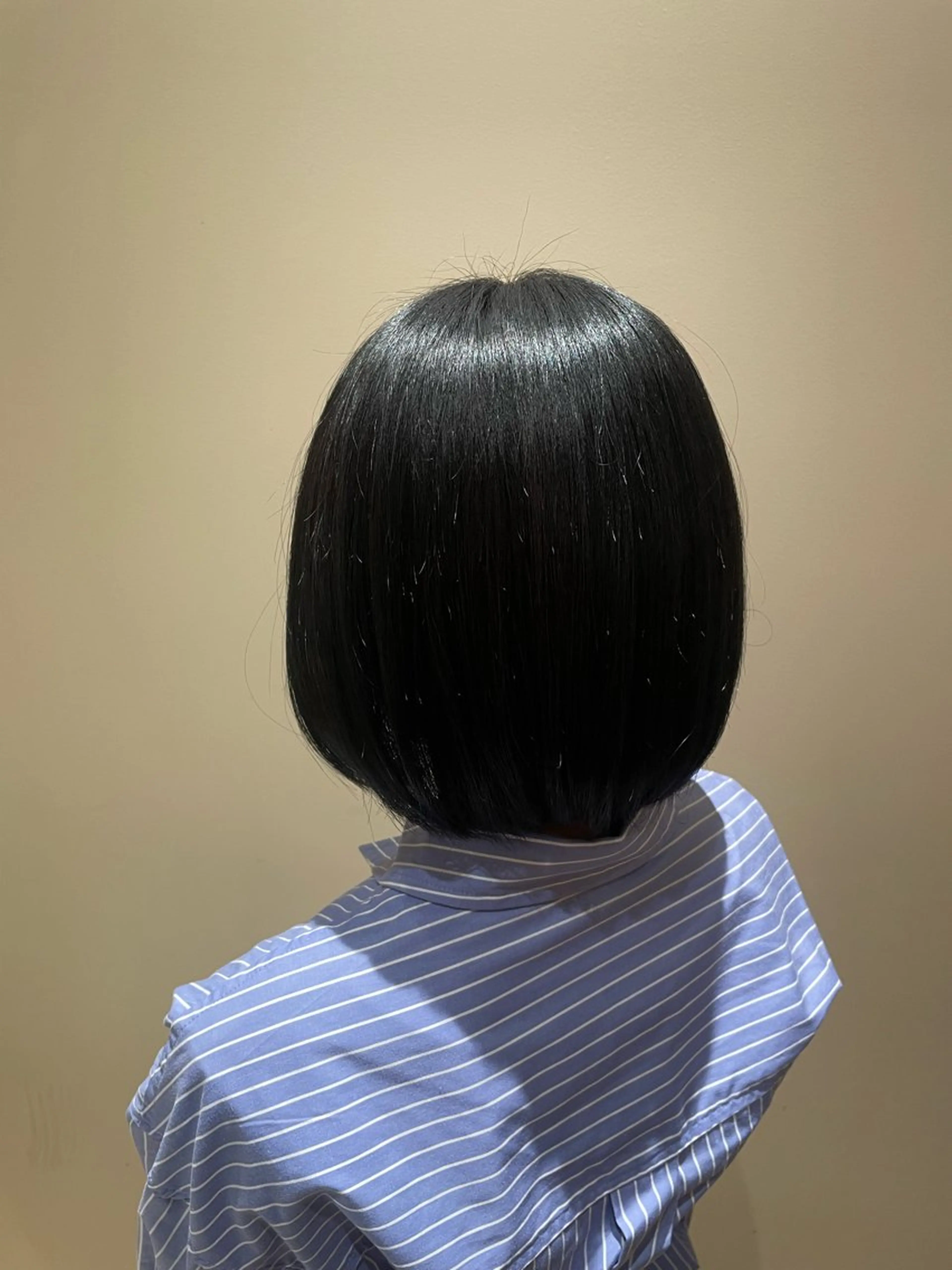 カラー 黒髪 ブルーカラー ブルーブラック 黒島優香 🦋髪質改善🦋のヘアスタイル