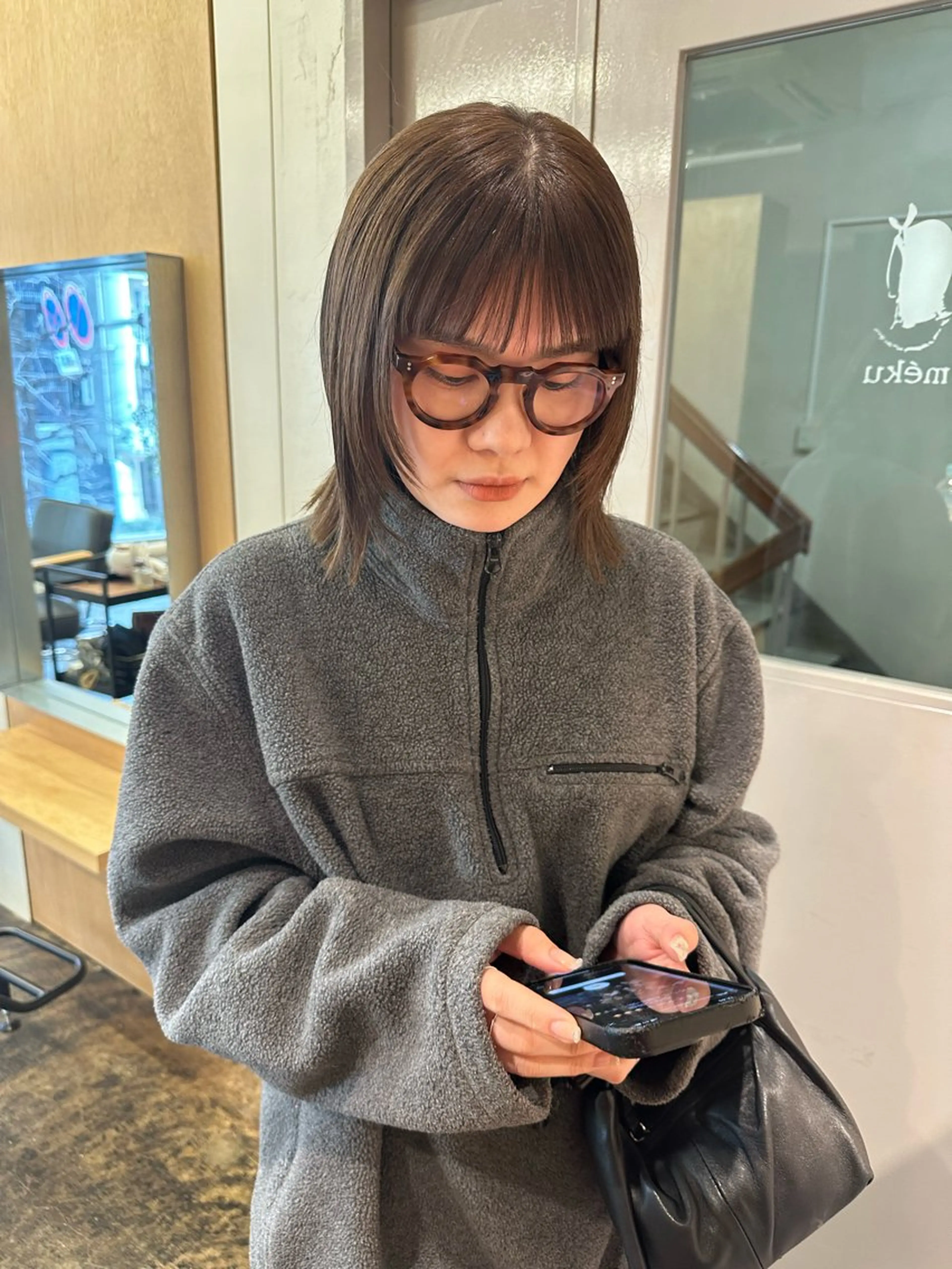 ミディアム カラー 顔まわりレイヤー レイヤーカット カット ヘアカラー yupi🐈‍⬛ ベージュ/レイヤーのヘアスタイル