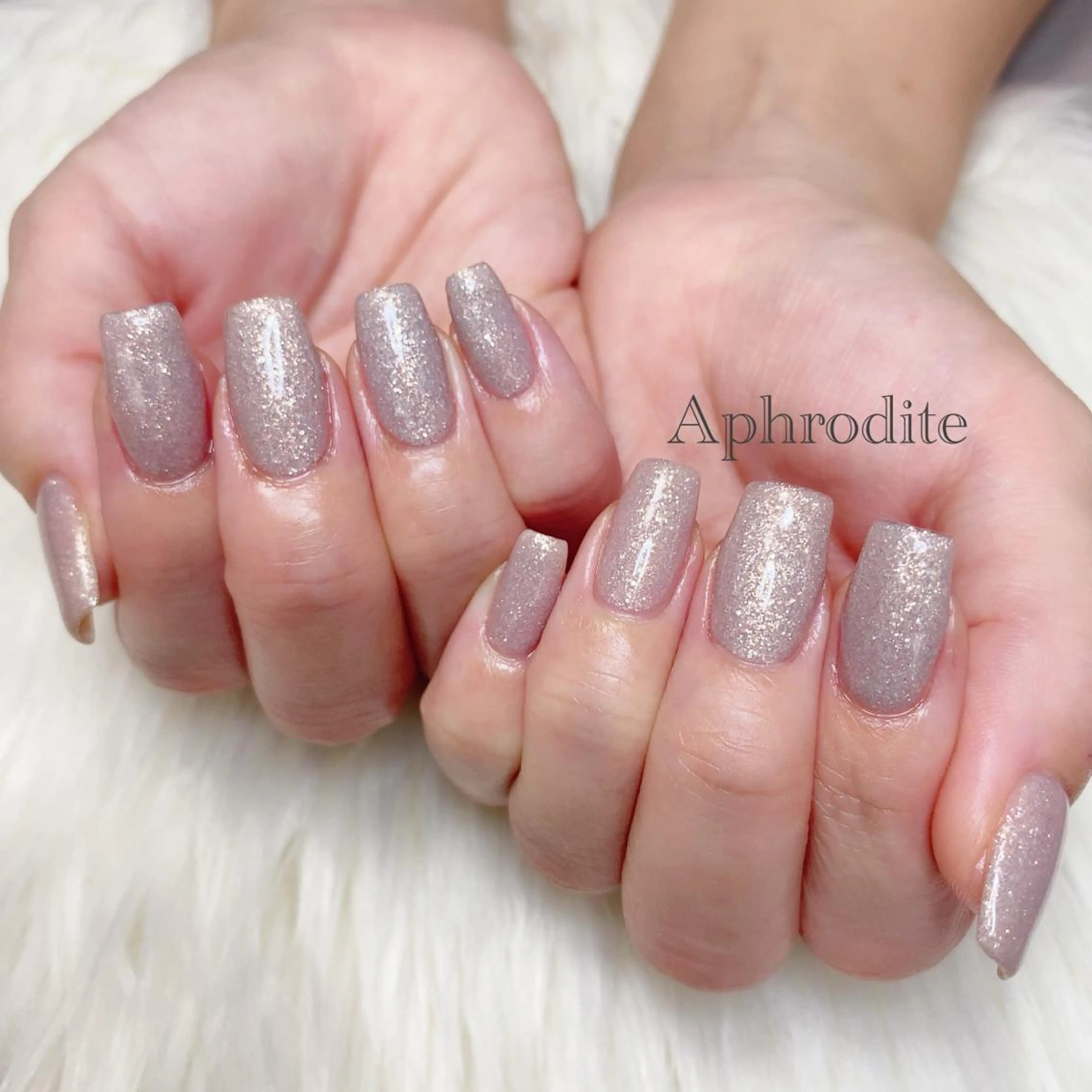 ネイル Aphrodite パラジェル認定サロンのネイルデザイン