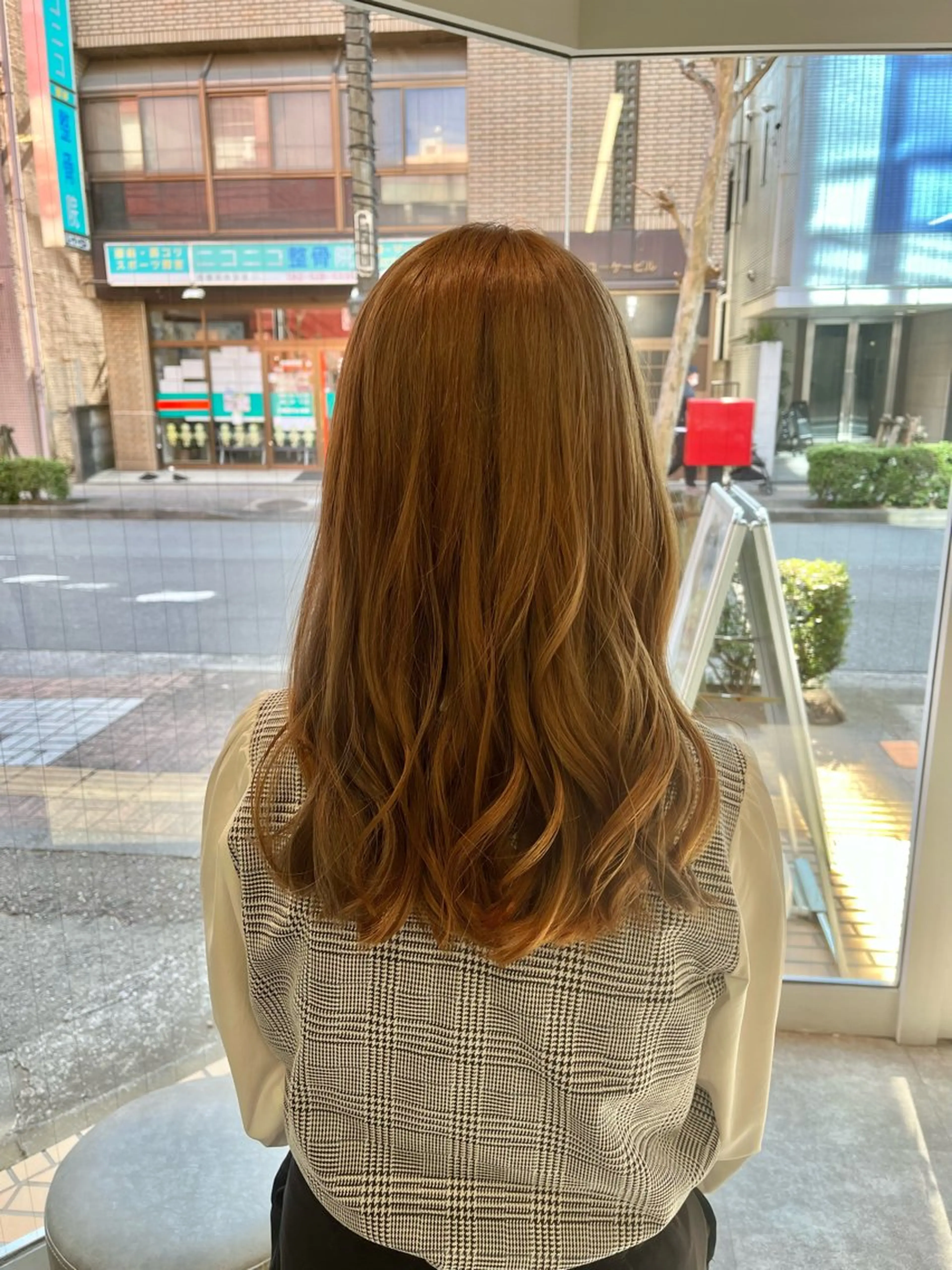 セミロング カラー ヘアアレンジ ブリーチ ケアブリーチ ダブルカラー 🍓ハイライト/ 艶髪/韓国/新谷🌈のヘアスタイル