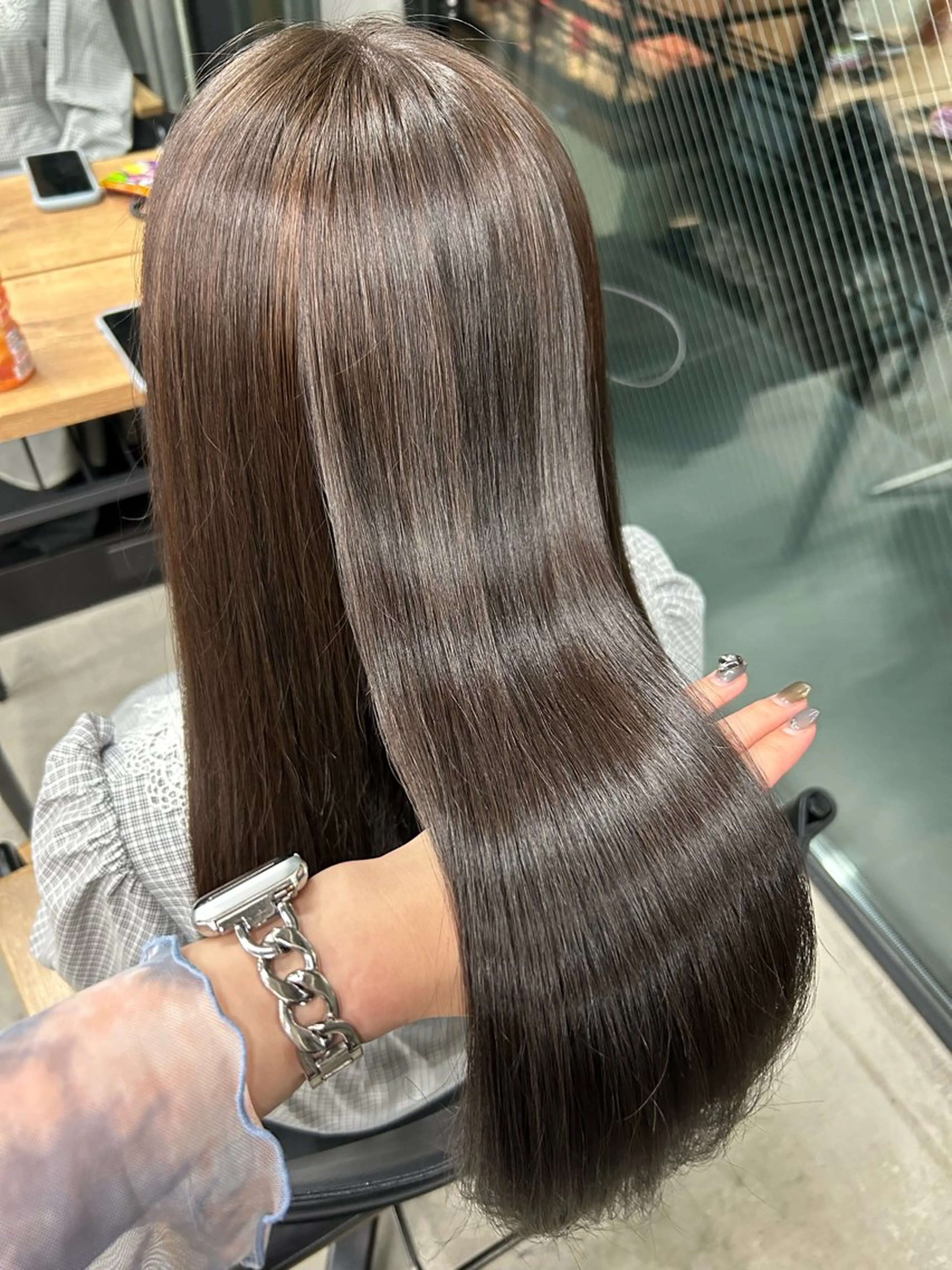 セミロング 女性らしいモテヘア 韓国ヘアhikariのヘアスタイル