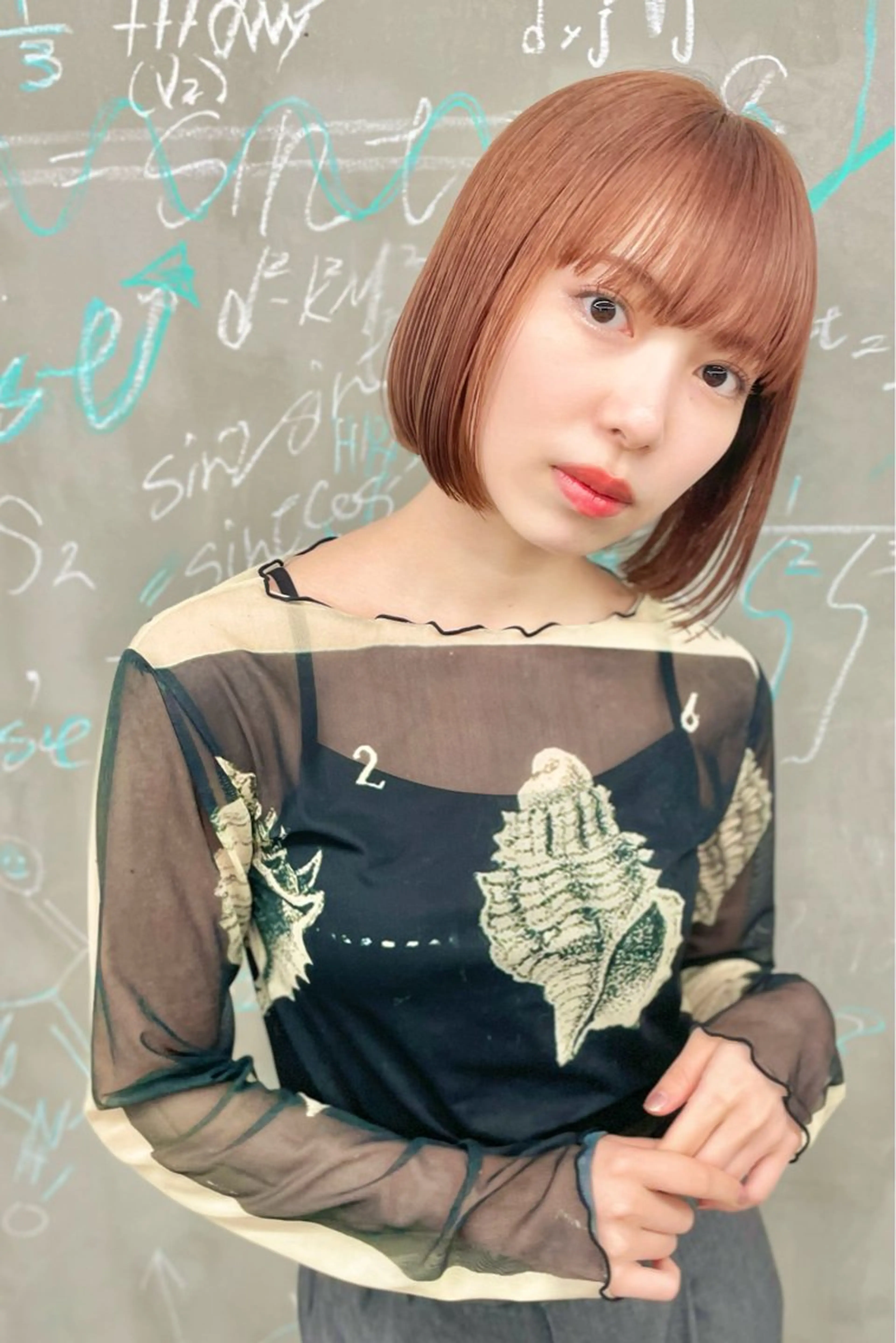 ミディアム アッシュ ボブ くびれヘア ハイライト レイヤーカット 透明感／髪質改善 遠藤良祈のヘアスタイル