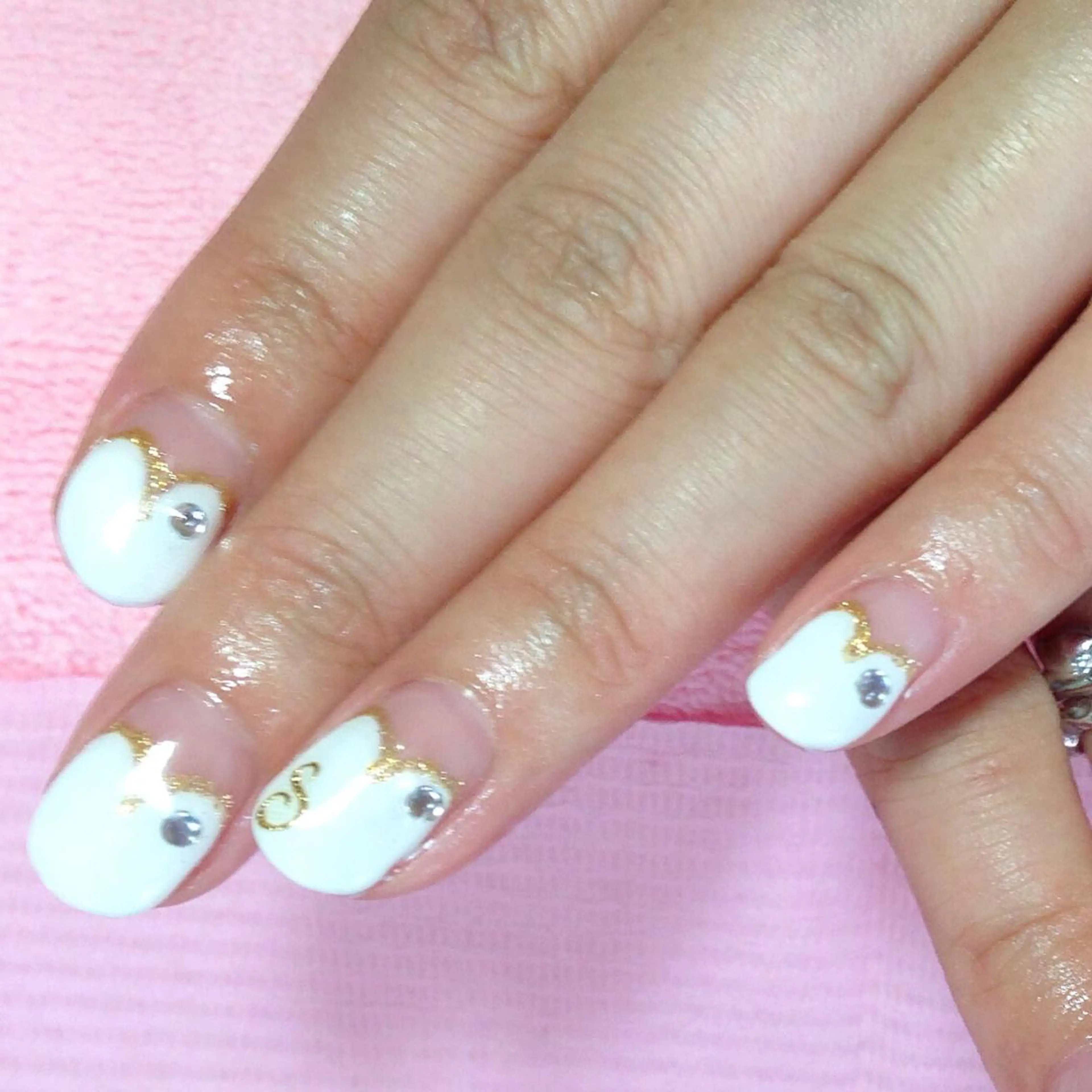 ネイル フレンチネイル ストーンネイル ハンドネイル 管 裕子(日本人)のネイルデザイン
