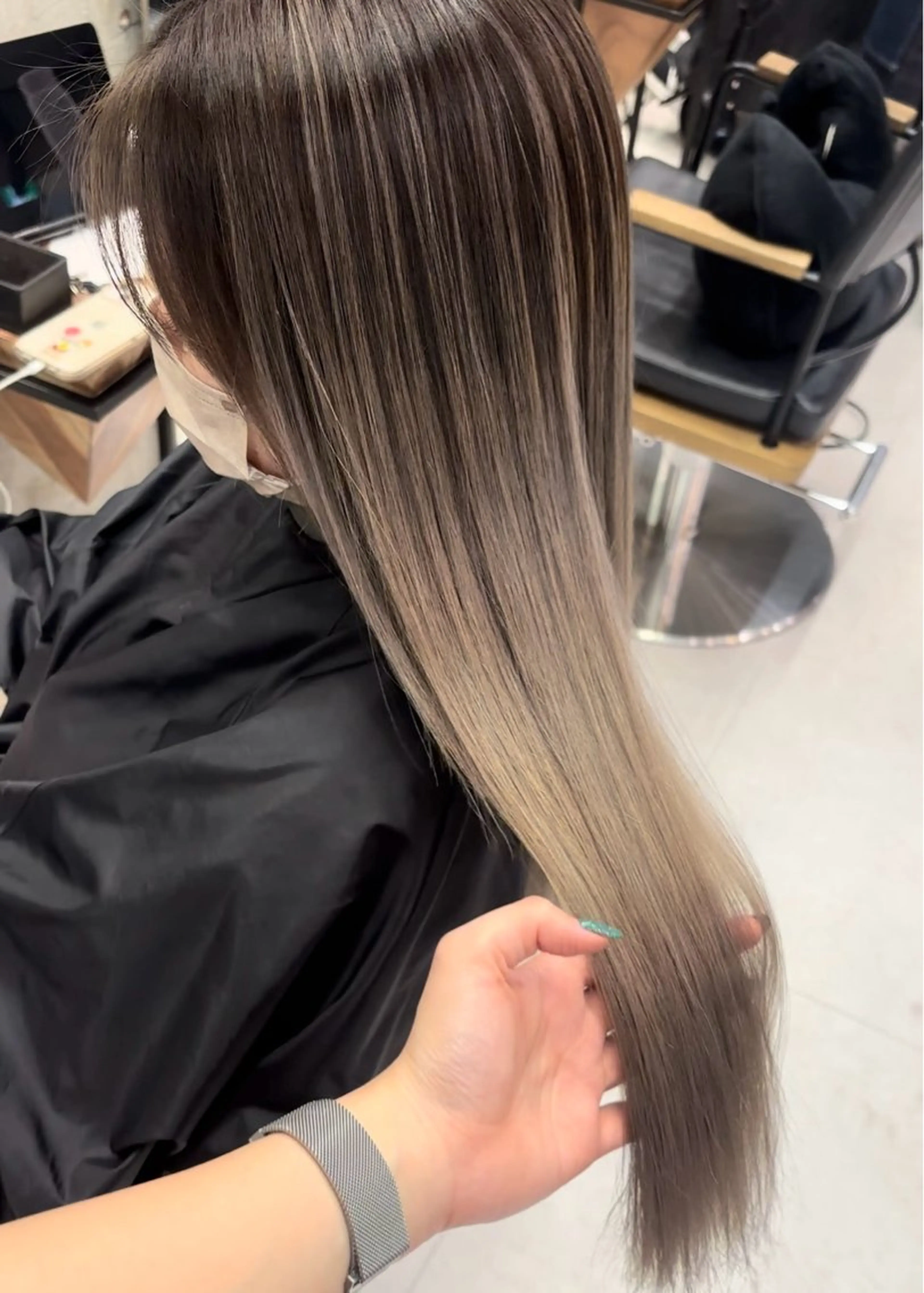 ロング カラー バレイヤージュ ベージュカラー 外国人風カラー レイヤーカット ヘアカラー トリートメント 🌺KANA🇺🇸 海外トレンドヘアのヘアスタイル
