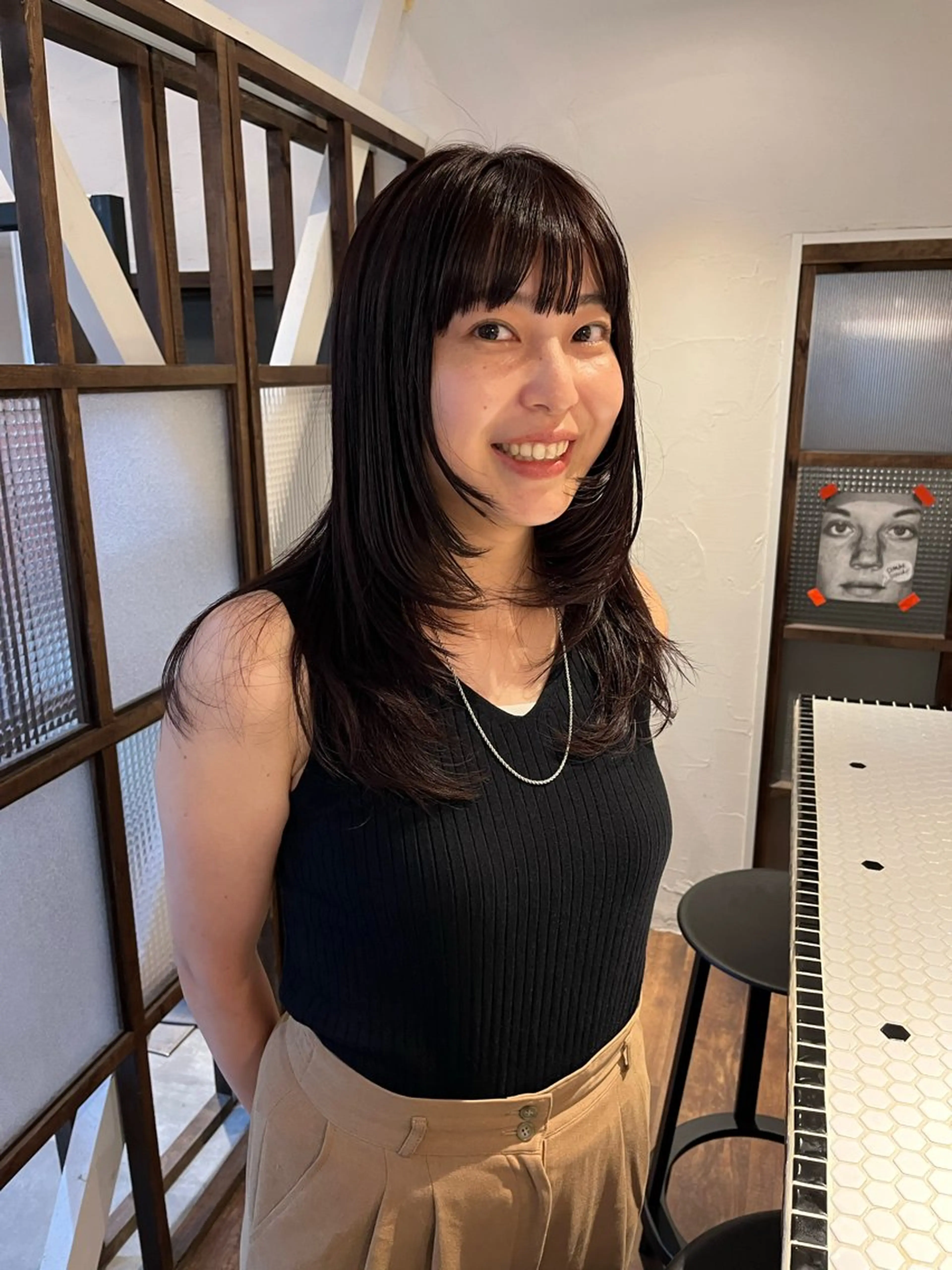 ロング レイヤーカット ロング カット ヘアカラー トリートメント 金田 夏野のヘアスタイル