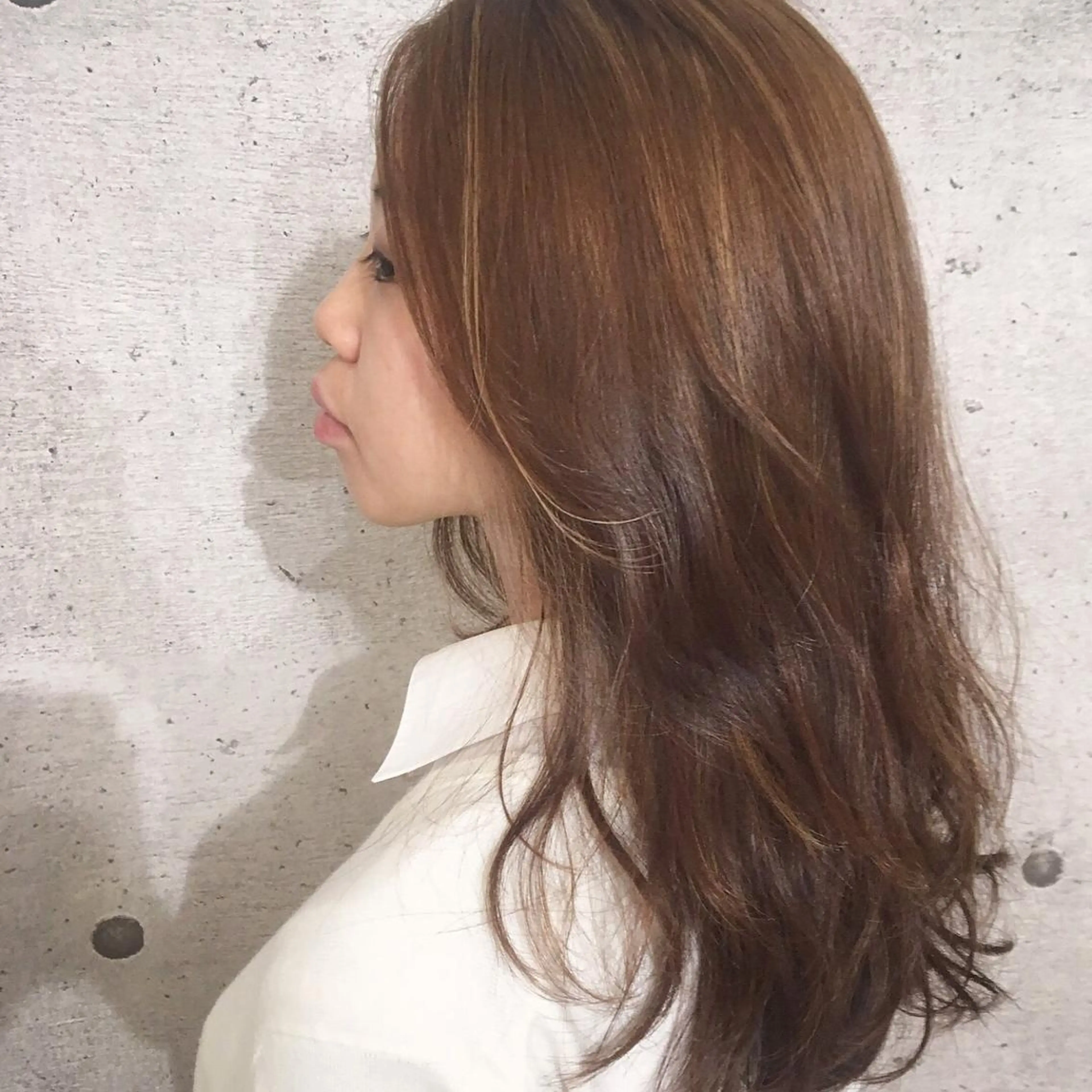 セミロング カラー ハイライトカラー ハイライト salowin JIYUGAOKA所属・マンツーマン半個室 tamuraのヘアスタイル