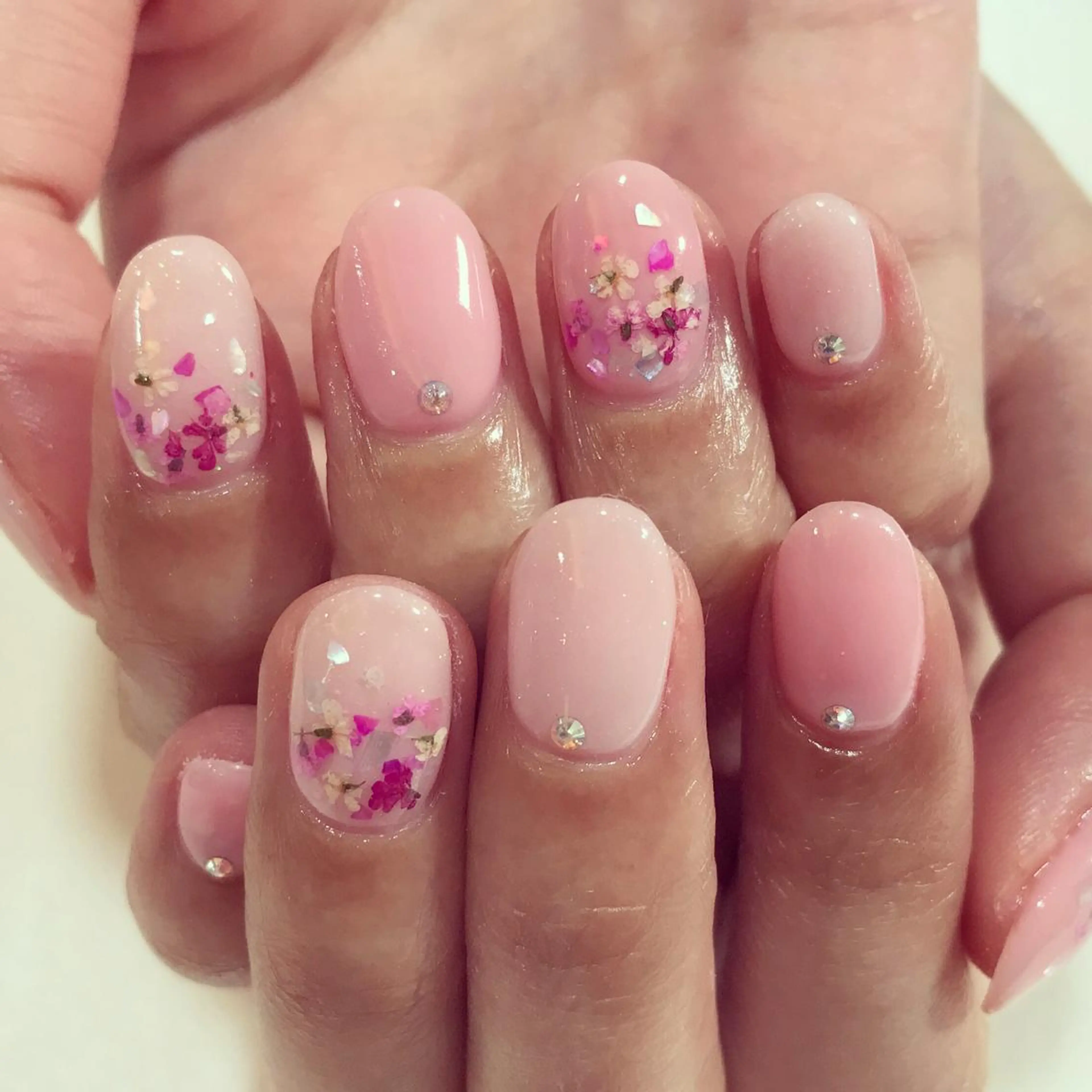 ネイル ピンク maison　opus所属・nailartist lisaのネイルデザイン