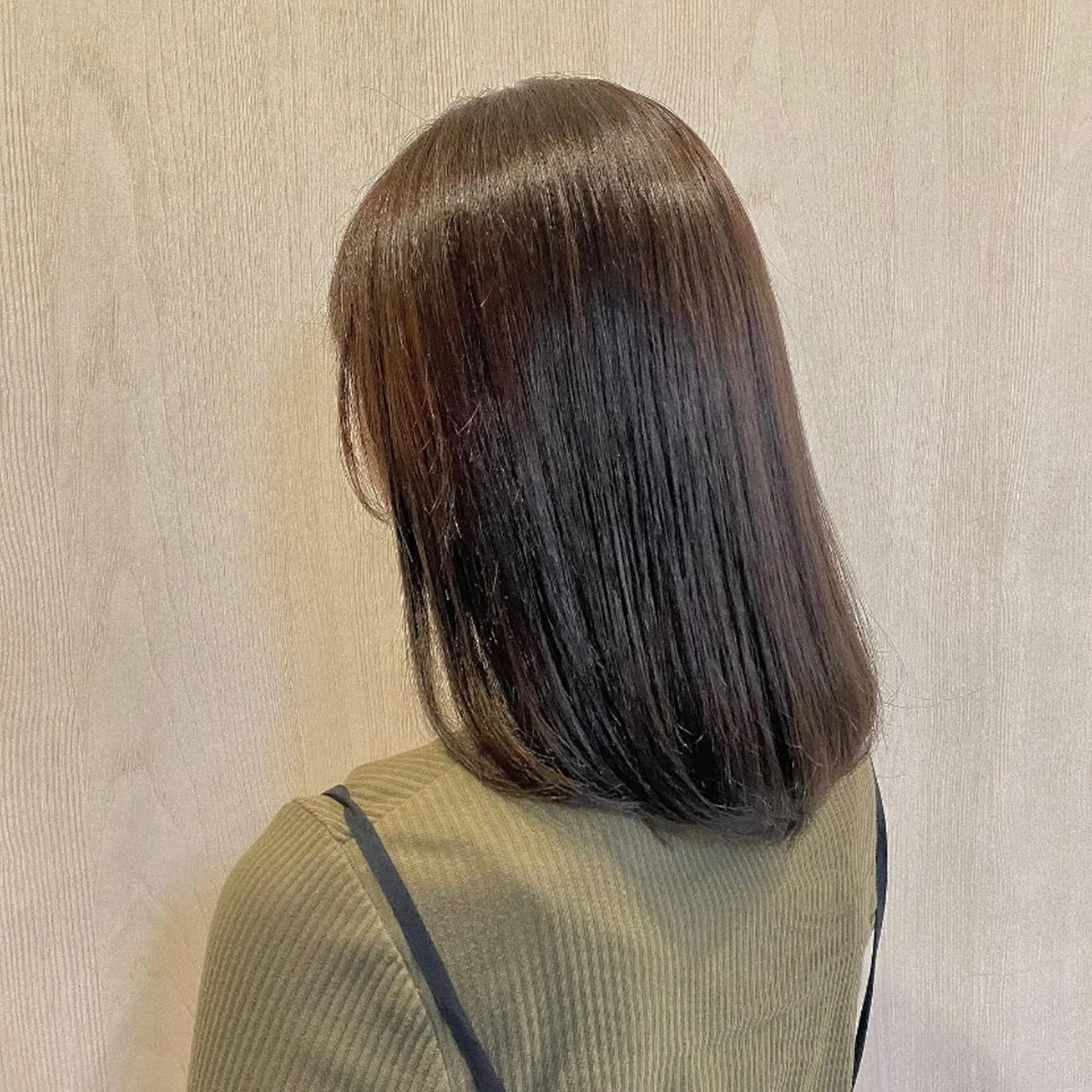 ミディアム カラー 【ECLART】鈴木 なつみのヘアスタイル