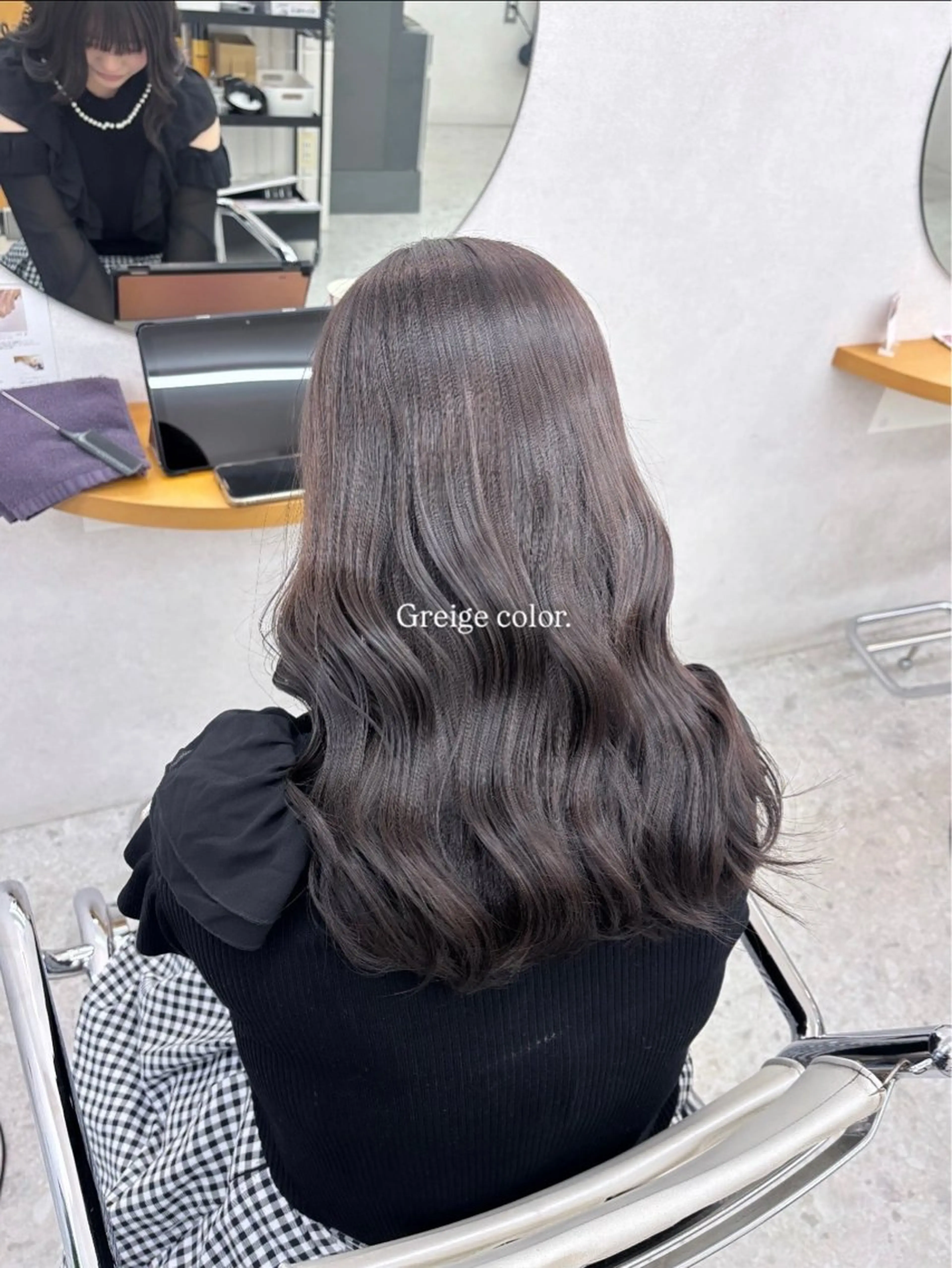 セミロング ヘアカラー リン🔔ボブ cut ベージュカラー🤎のヘアスタイル