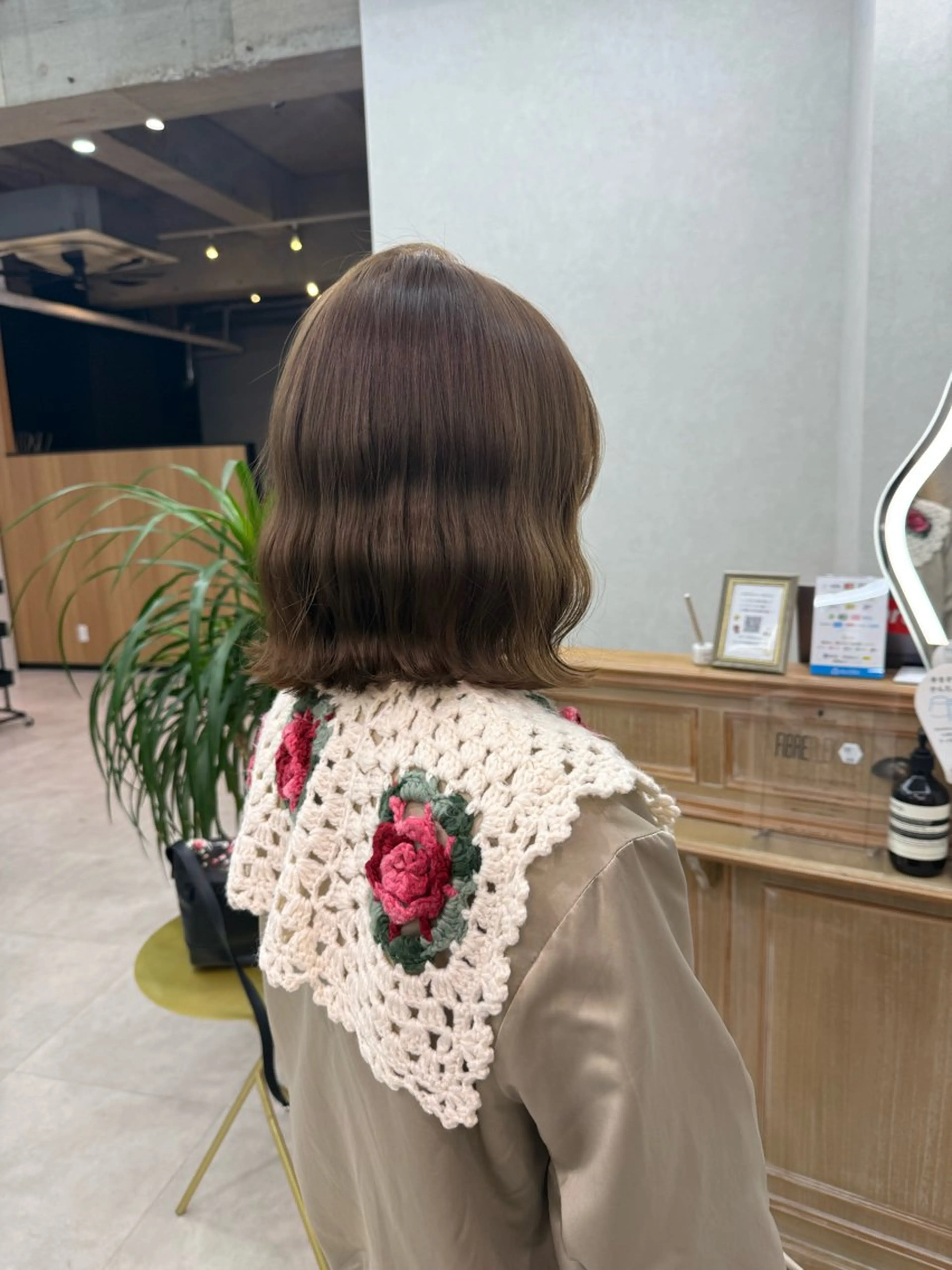 ミディアム 渡邉 あいのヘアスタイル