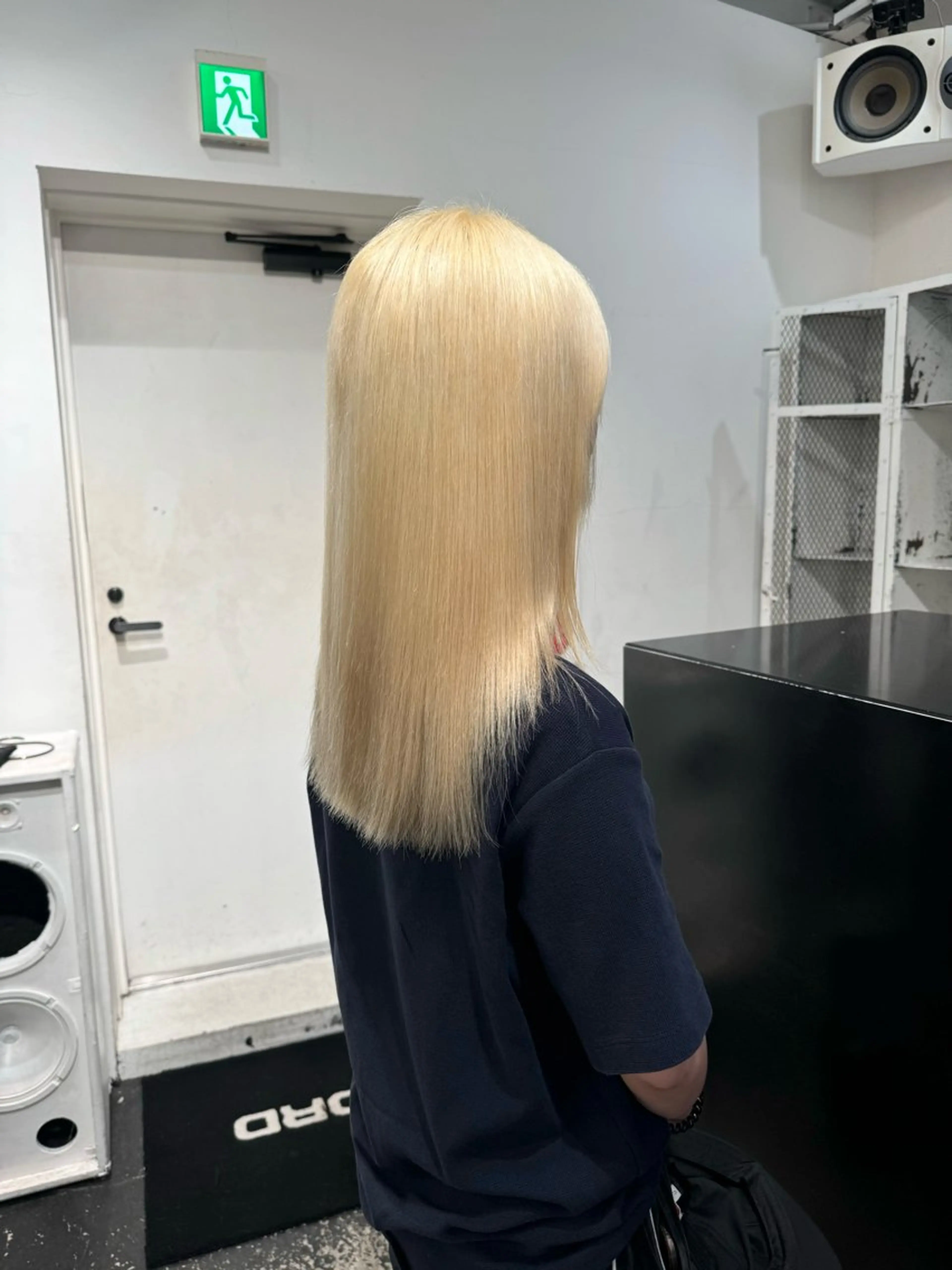 セミロング カラー ヘアアレンジ ブリーチ 抜きっぱなしブロンド ブロンド ヘアカラー トリートメント 💗艶髪ハイトー ンAYAKA💗のヘアスタイル