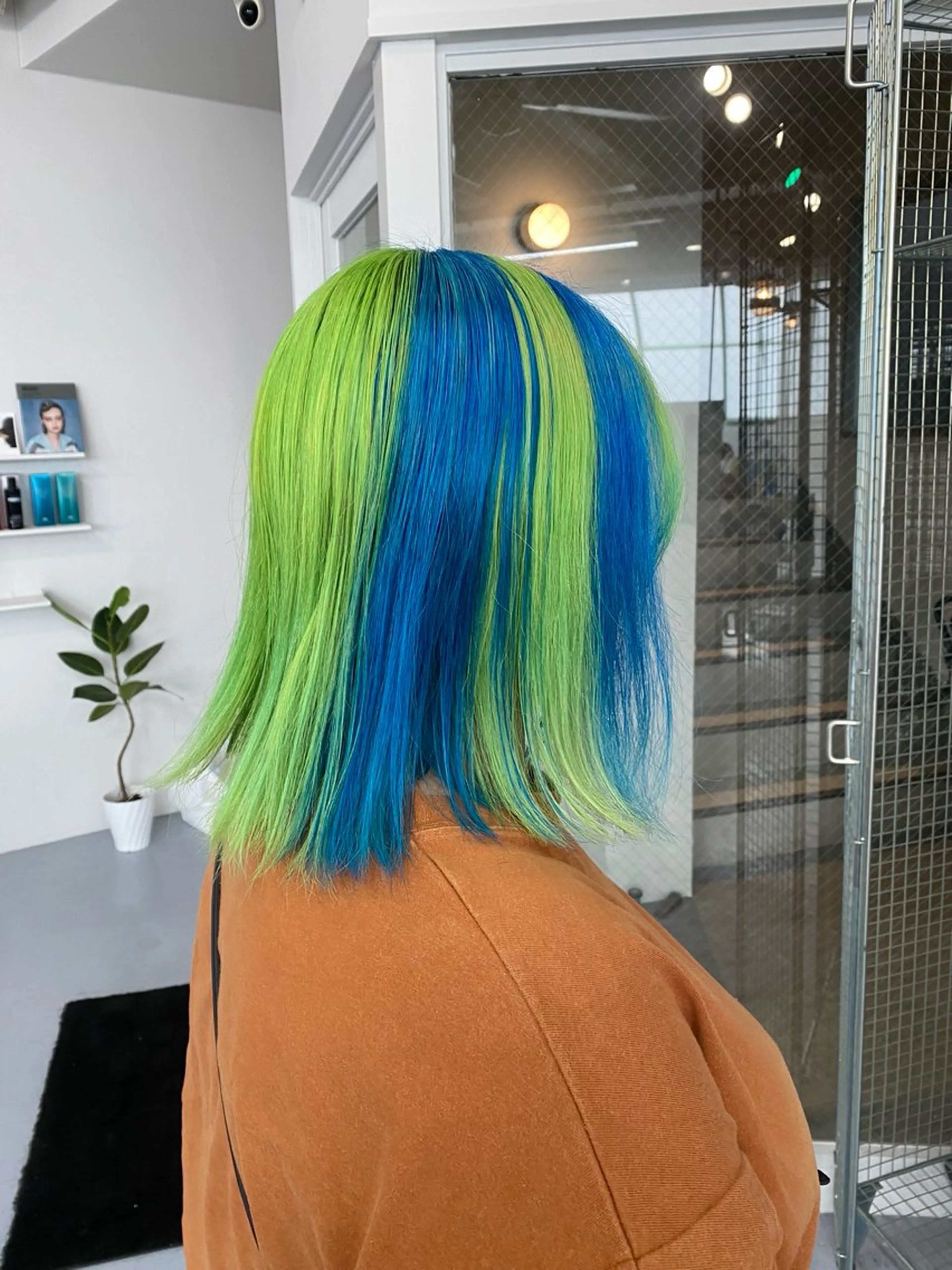 ミディアム カラー cashel fukaのヘアスタイル