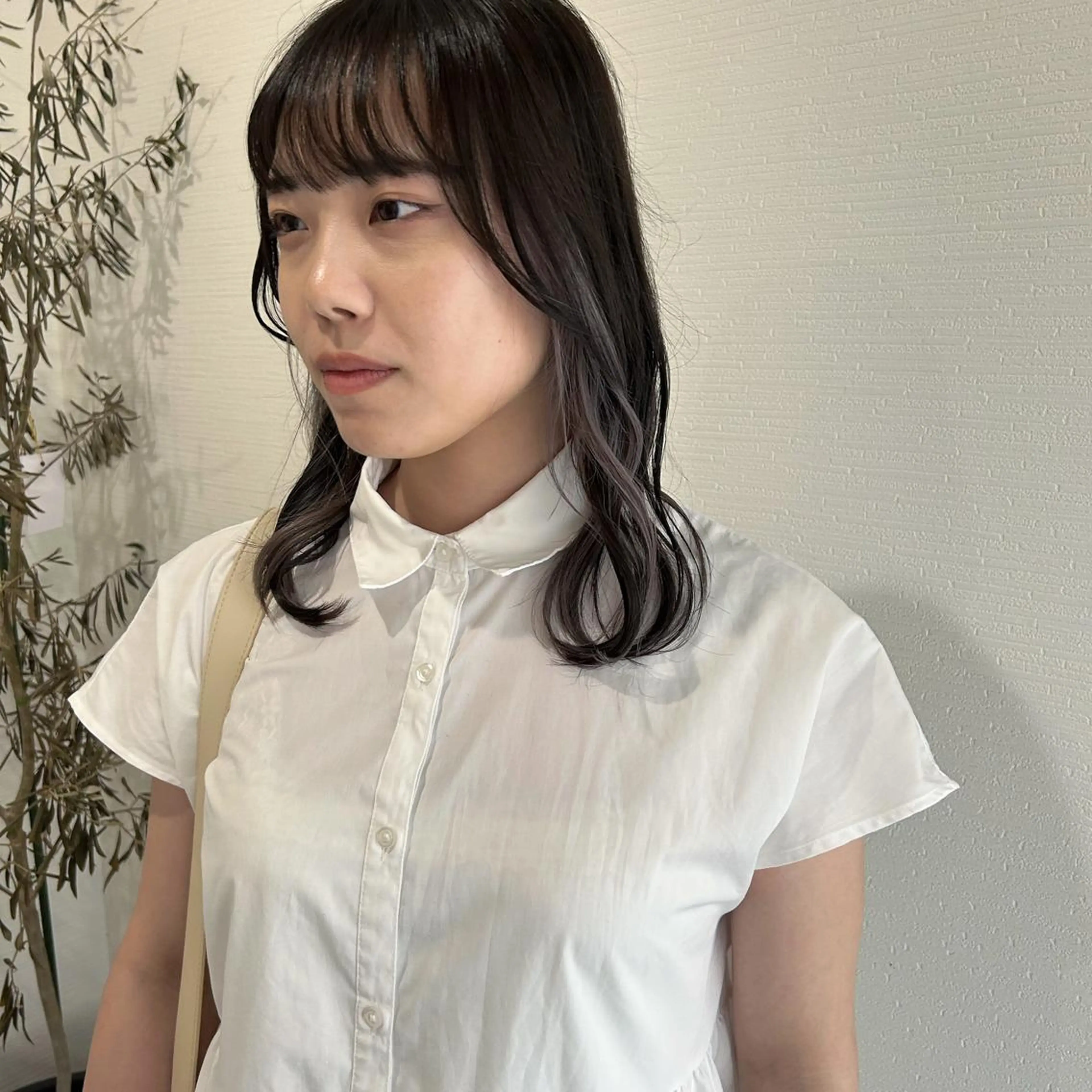 セミロング カット ヘアカラー en⁺　trust所属・山口 麗音のヘアスタイル