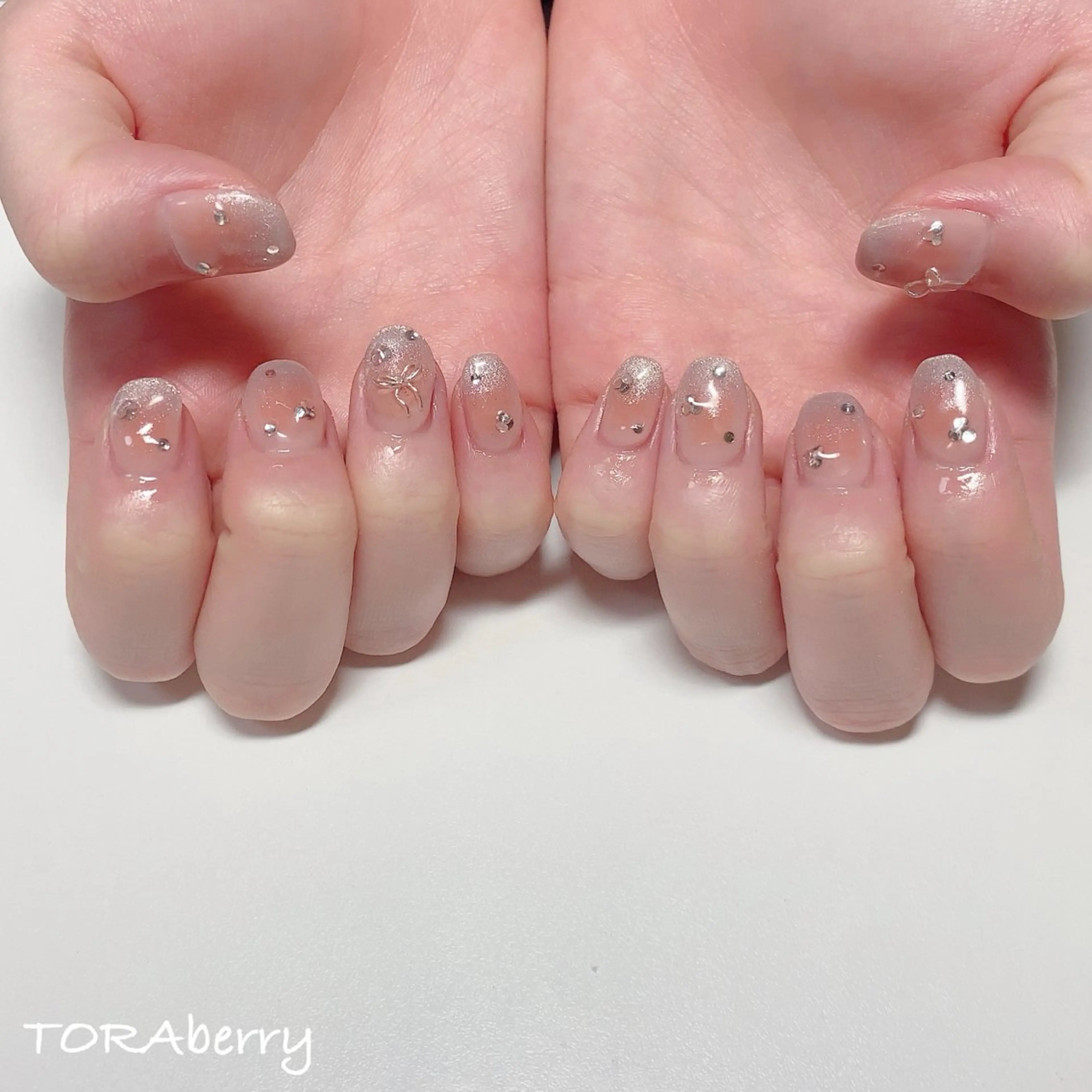 ネイル ハンドネイル ネイリスト なつみのネイルデザイン