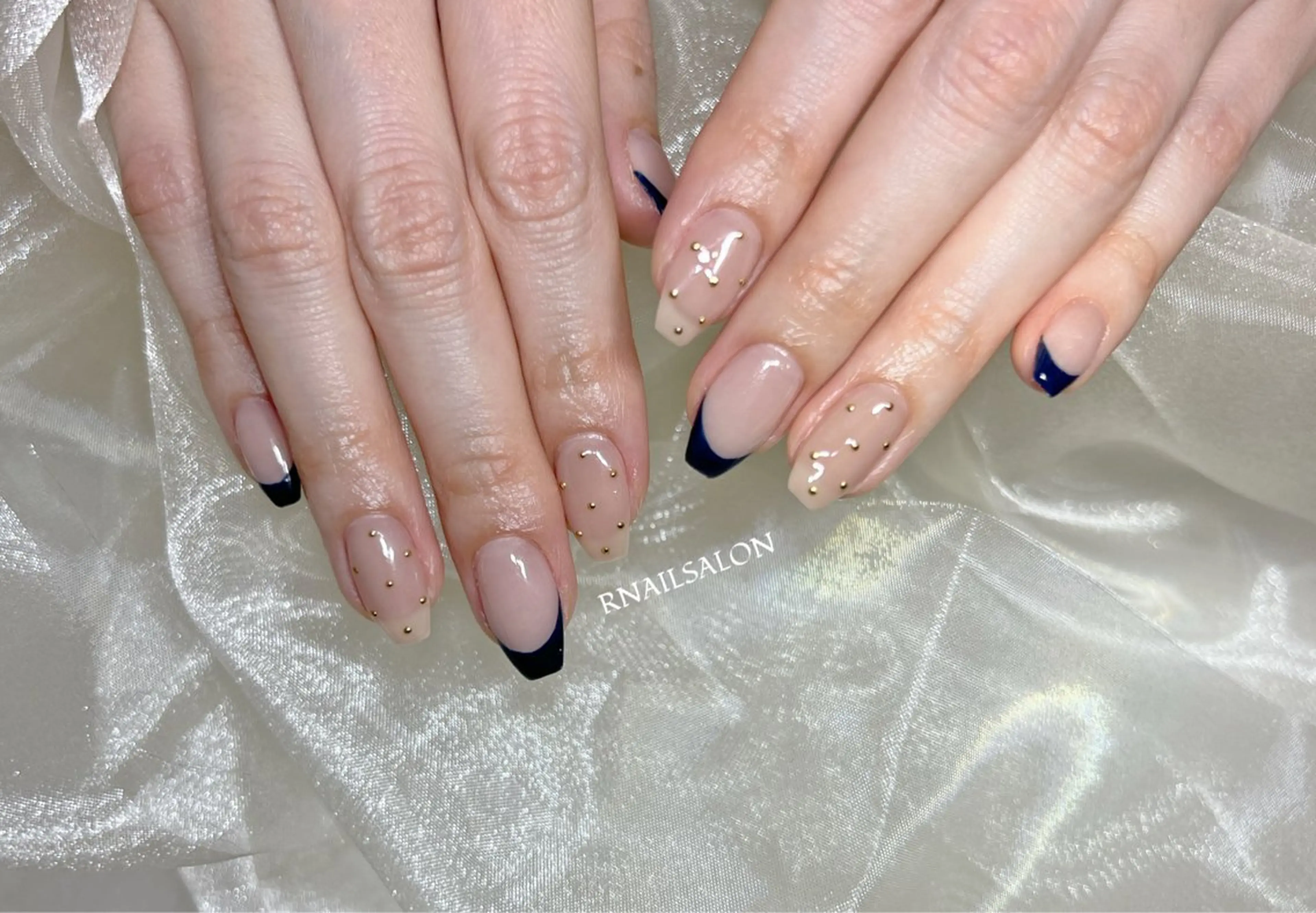 セミロング ハンドネイル R NAILSALONのネイルデザイン