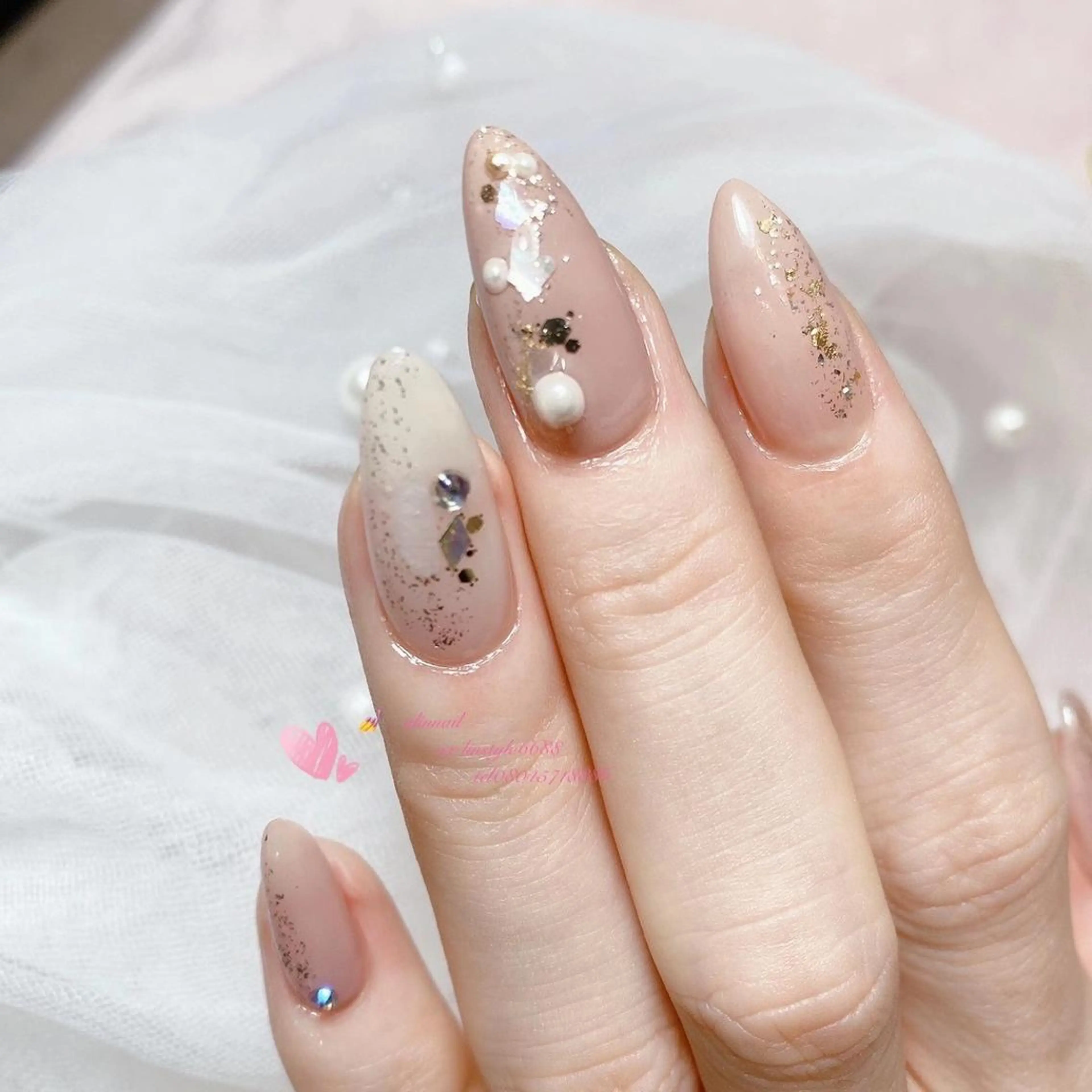 ネイル ハンドネイル ネイルサロン 9Carats神田のネイルデザイン