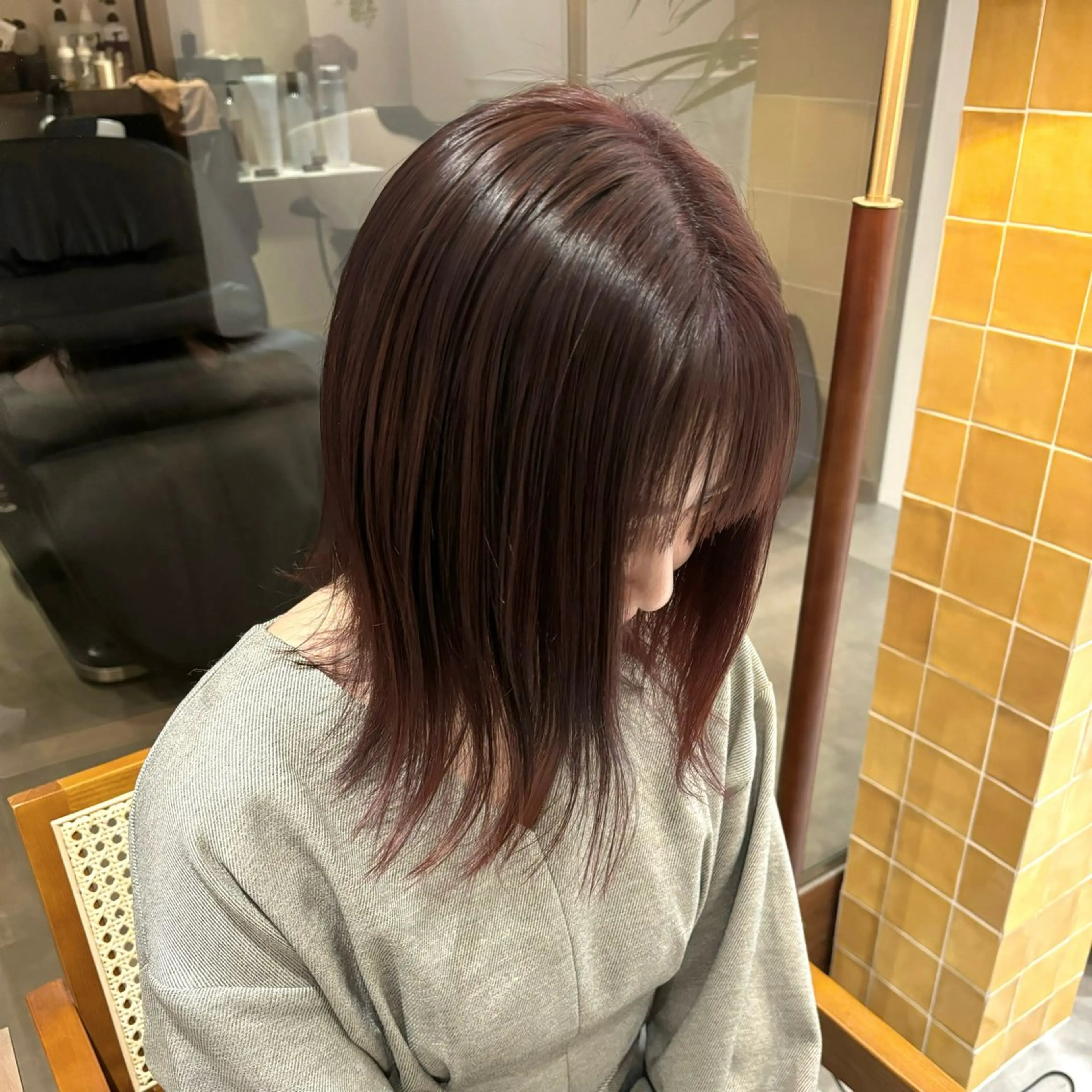 ミディアム カラー ブラウンカラー カット ヘアカラー トリートメント 透明感✨女性特化💙 chihiroのヘアスタイル