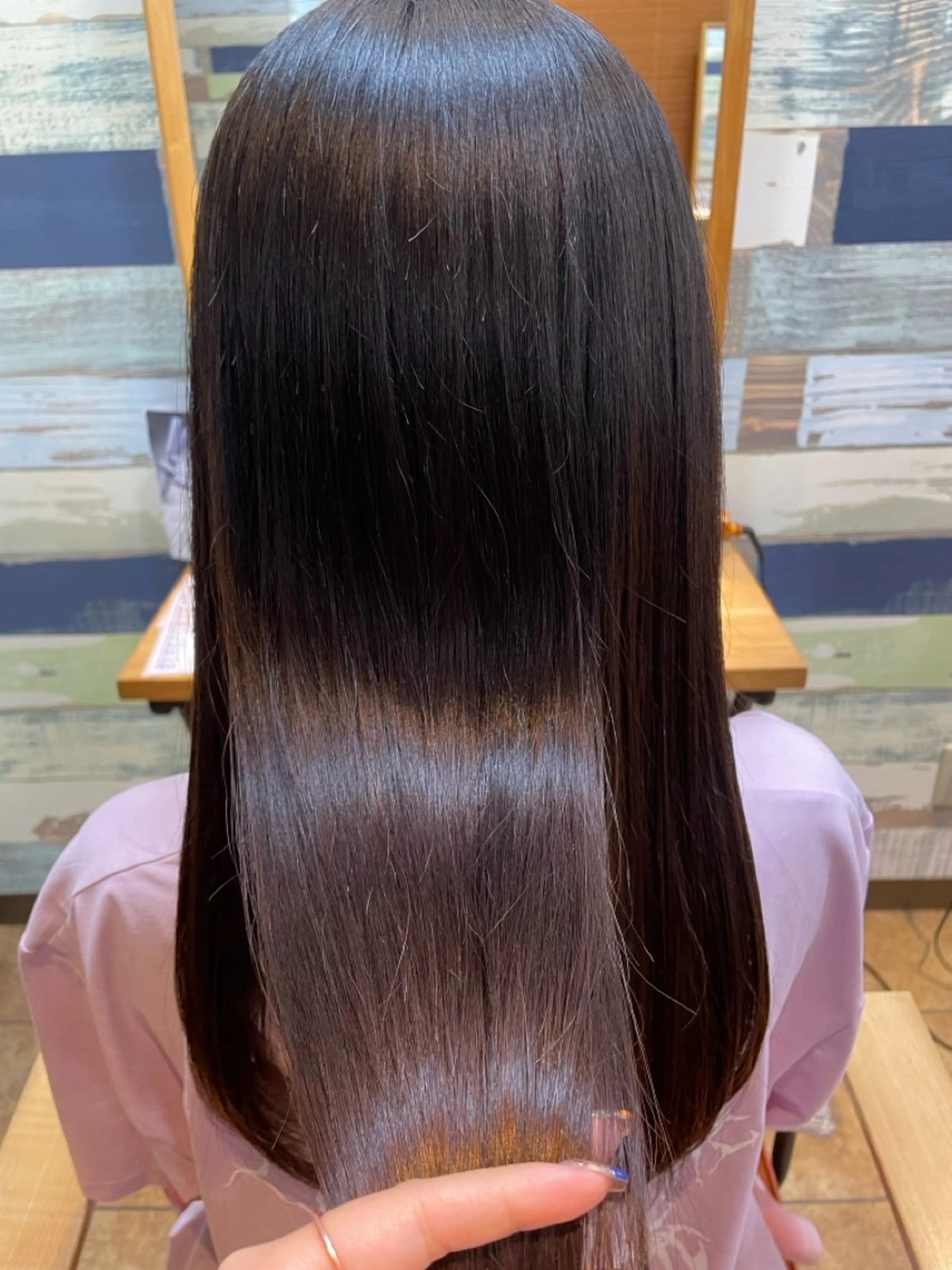 縮毛矯正 透明感カラー🫧🩵 林　菜々美のヘアスタイル