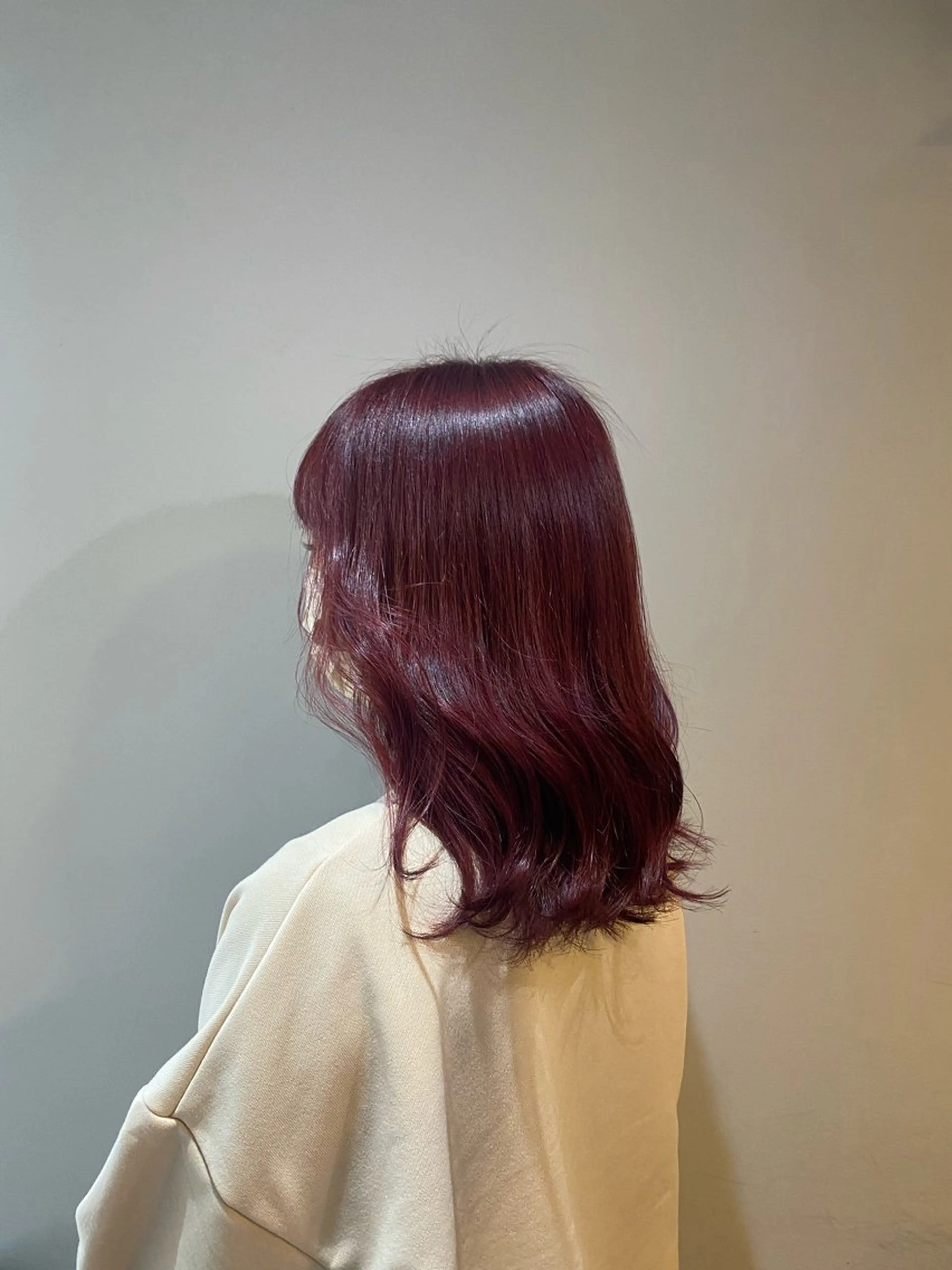 ミディアム カラー nui 原田美紅のヘアスタイル