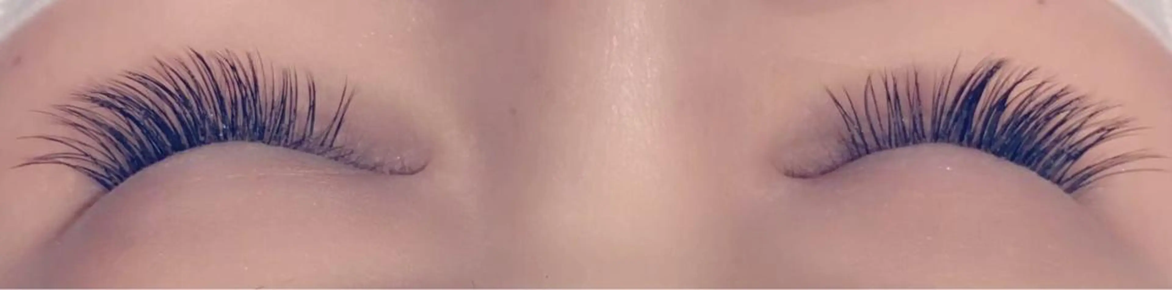 マツエク・マツパ シールエクステ/ ダブルカラー/茉央のヘアスタイル