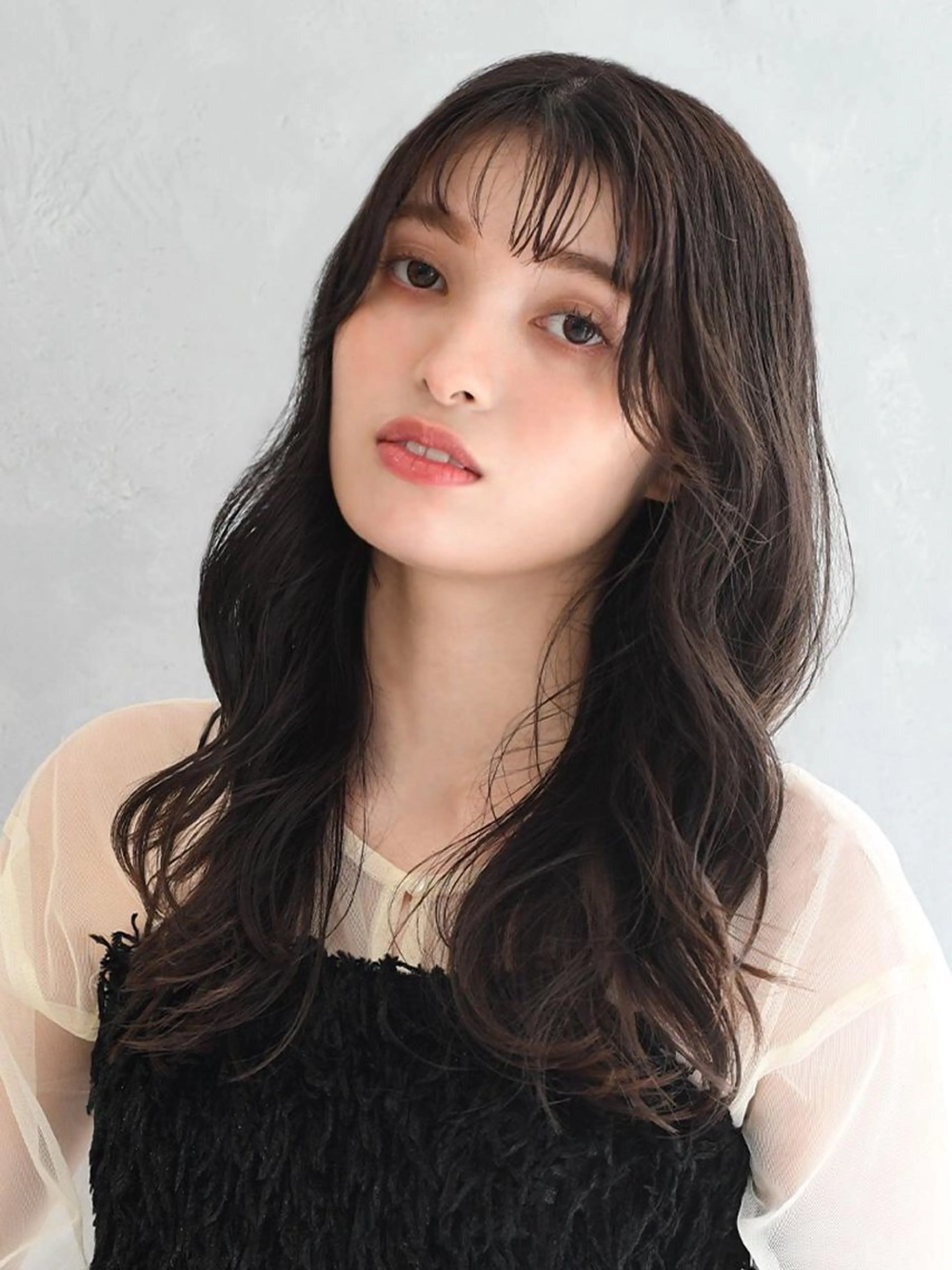 ロング カラー パーマ 透明感カラー ハイライトカラー 顔周りカット ハイライト 小顔カット 越谷の 髪質改善師✨のヘアスタイル