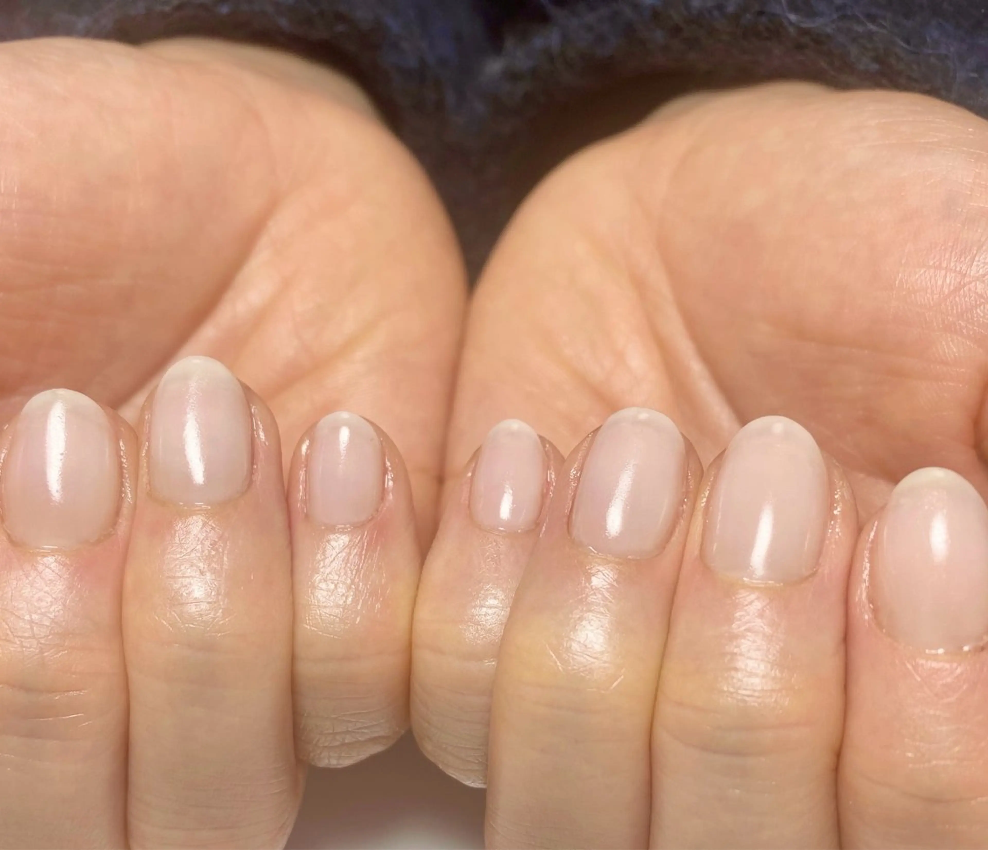 ネイル オフィスネイル ホワイト ハンドネイル Nail Salon K 🧸美爪育成のネイルデザイン