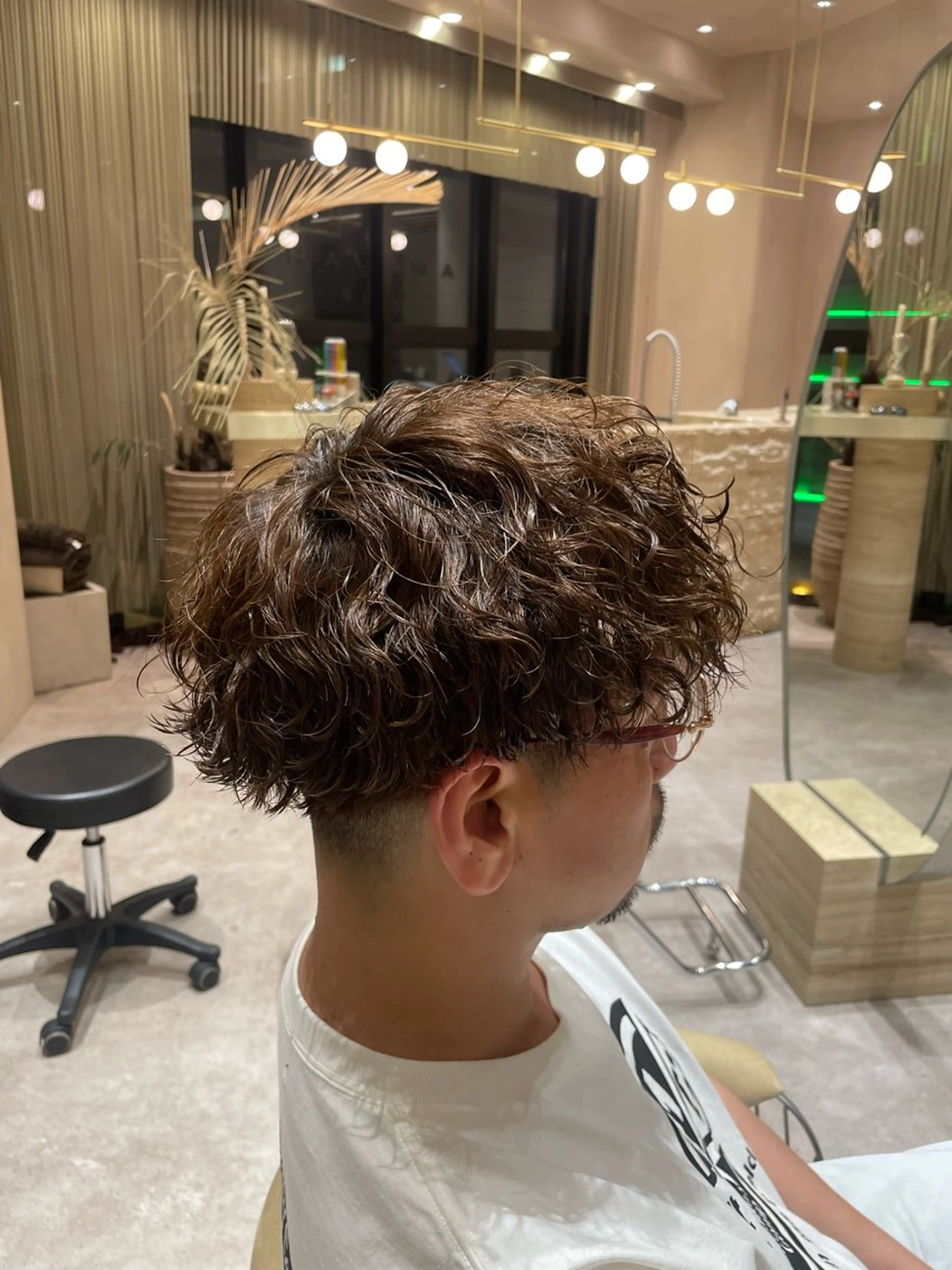 パーマ メンズ メンズパーマ 波巻きパーマ メンズ特化美容師 🤍FUKAのヘアスタイル