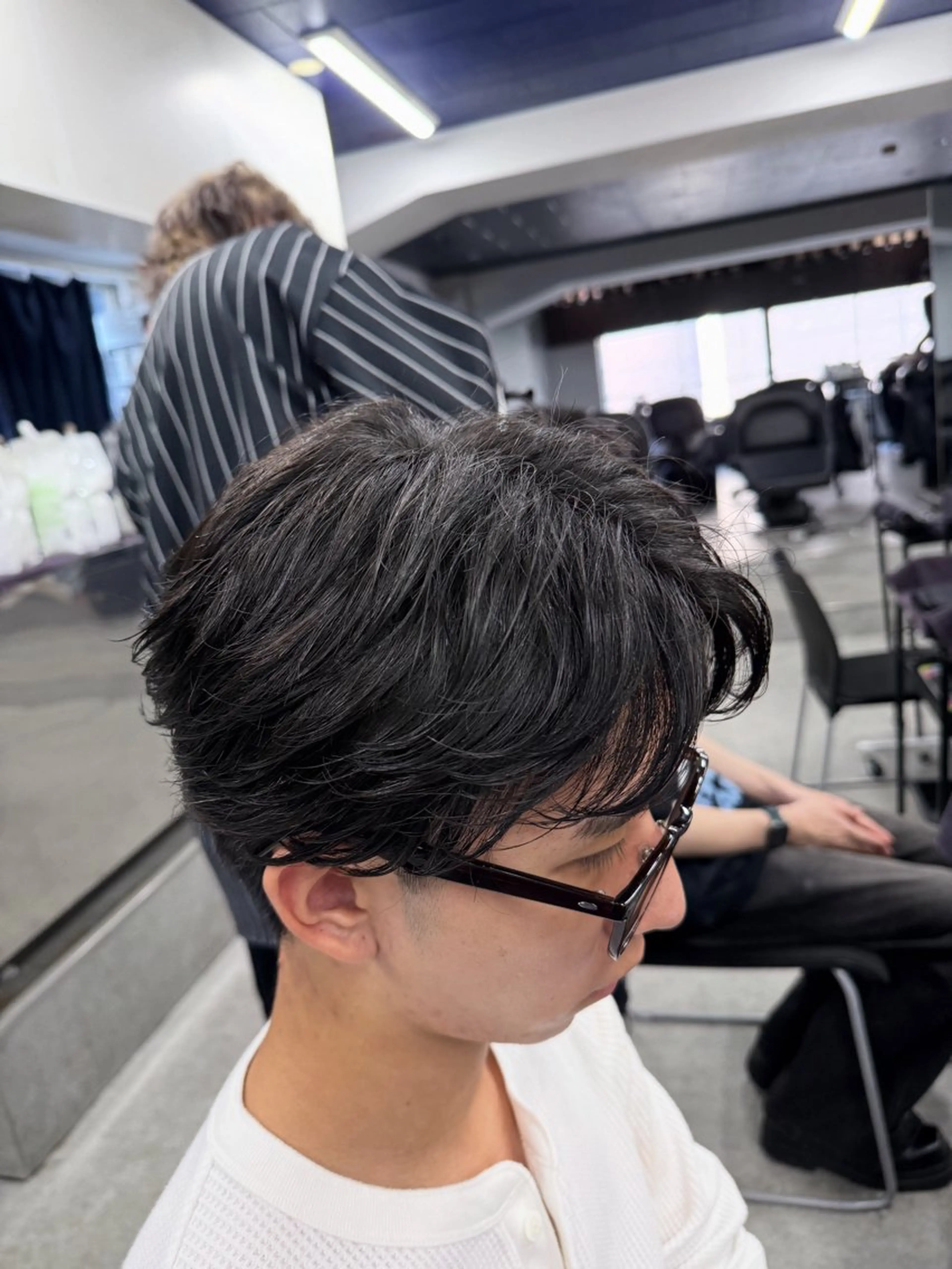 パーマ ヘアアレンジ メンズ フェザー🐺韓国 スタイル🇰🇷友輔のヘアスタイル