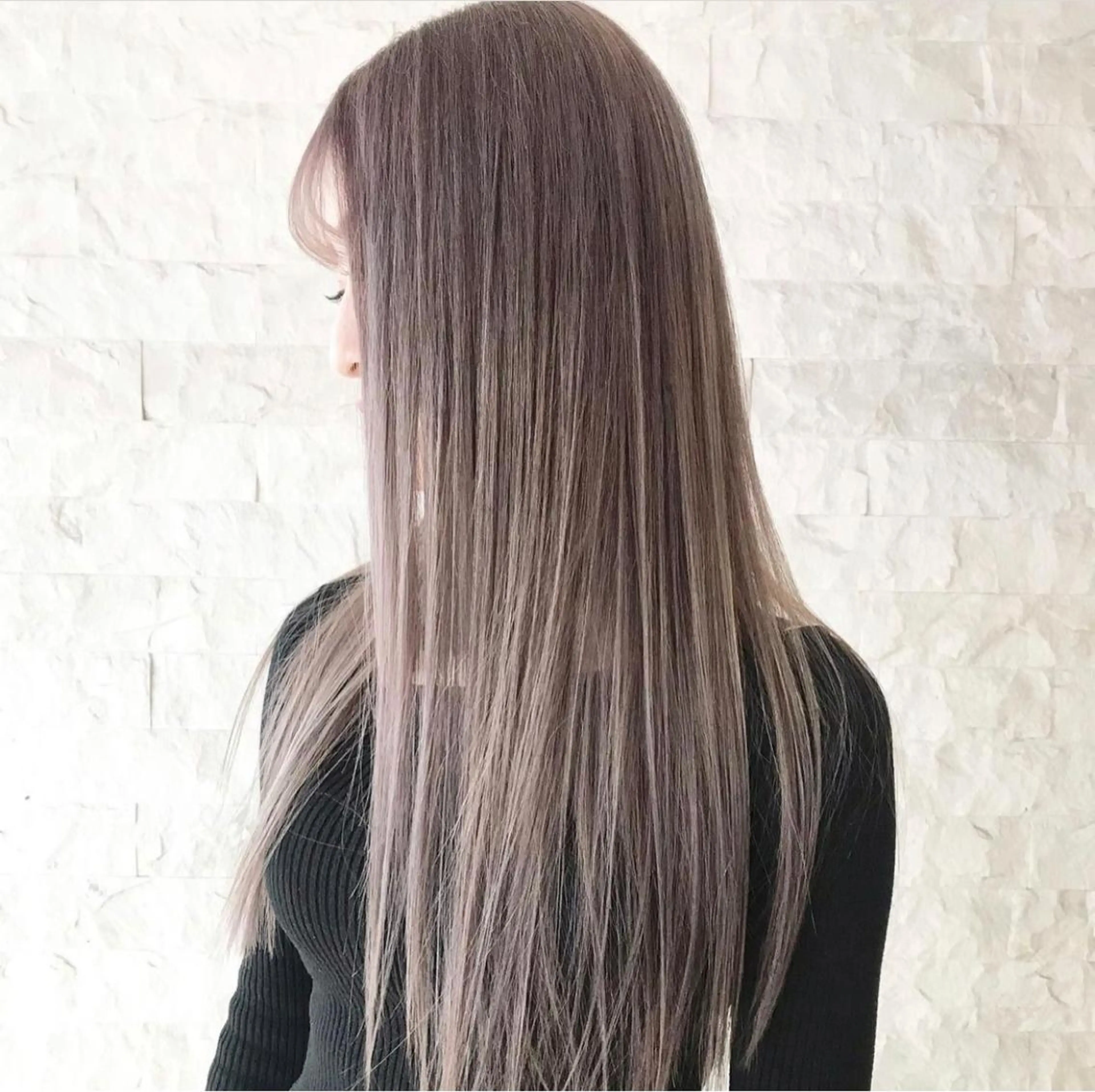 ミディアム カラー カット ヘアカラー トリートメント suvvy hairsalonのヘアスタイル