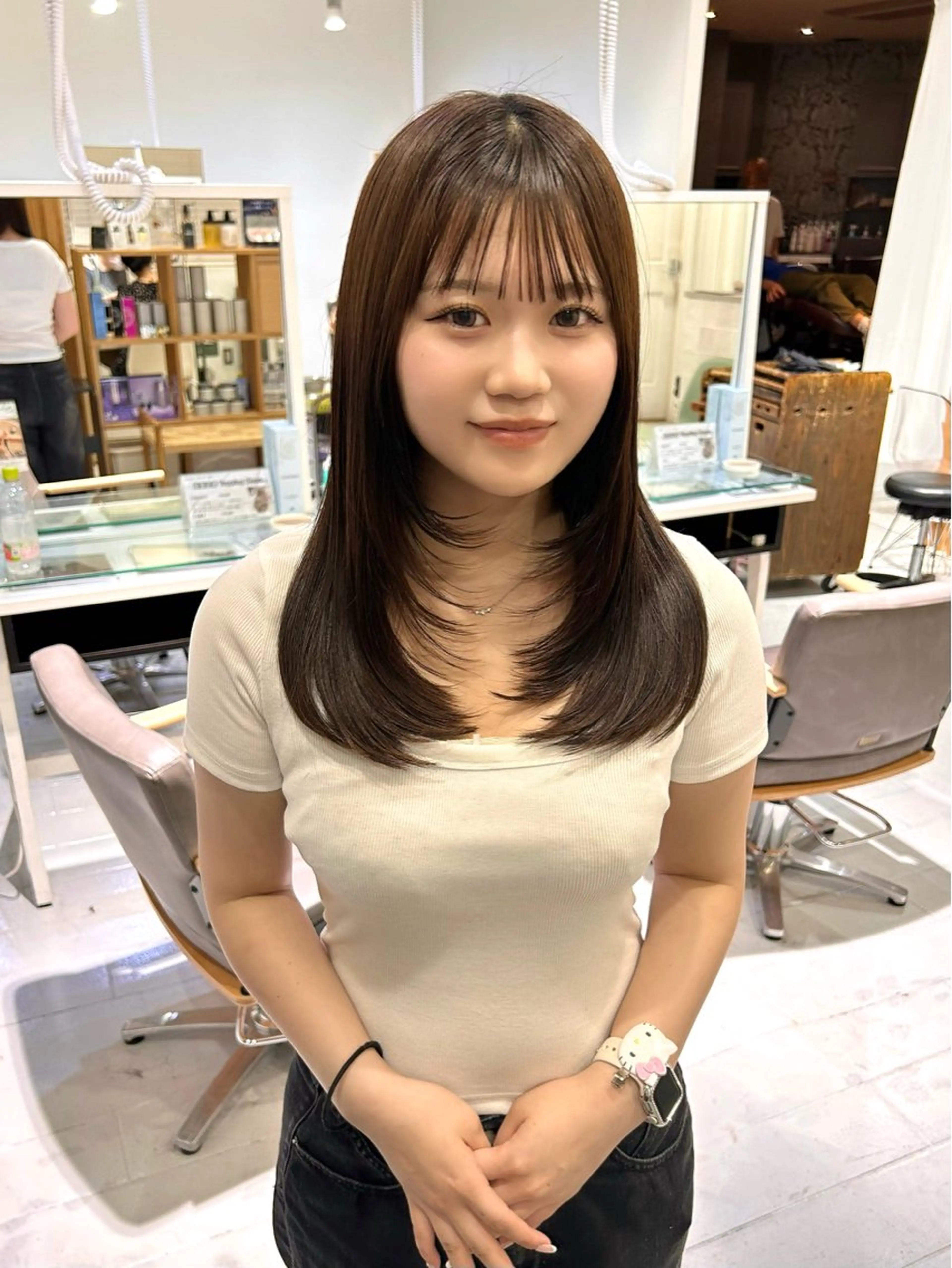 ミディアム カラー カット ヘアカラー トリートメント 韓国ヘア ‎🤍KANA🎀のヘアスタイル