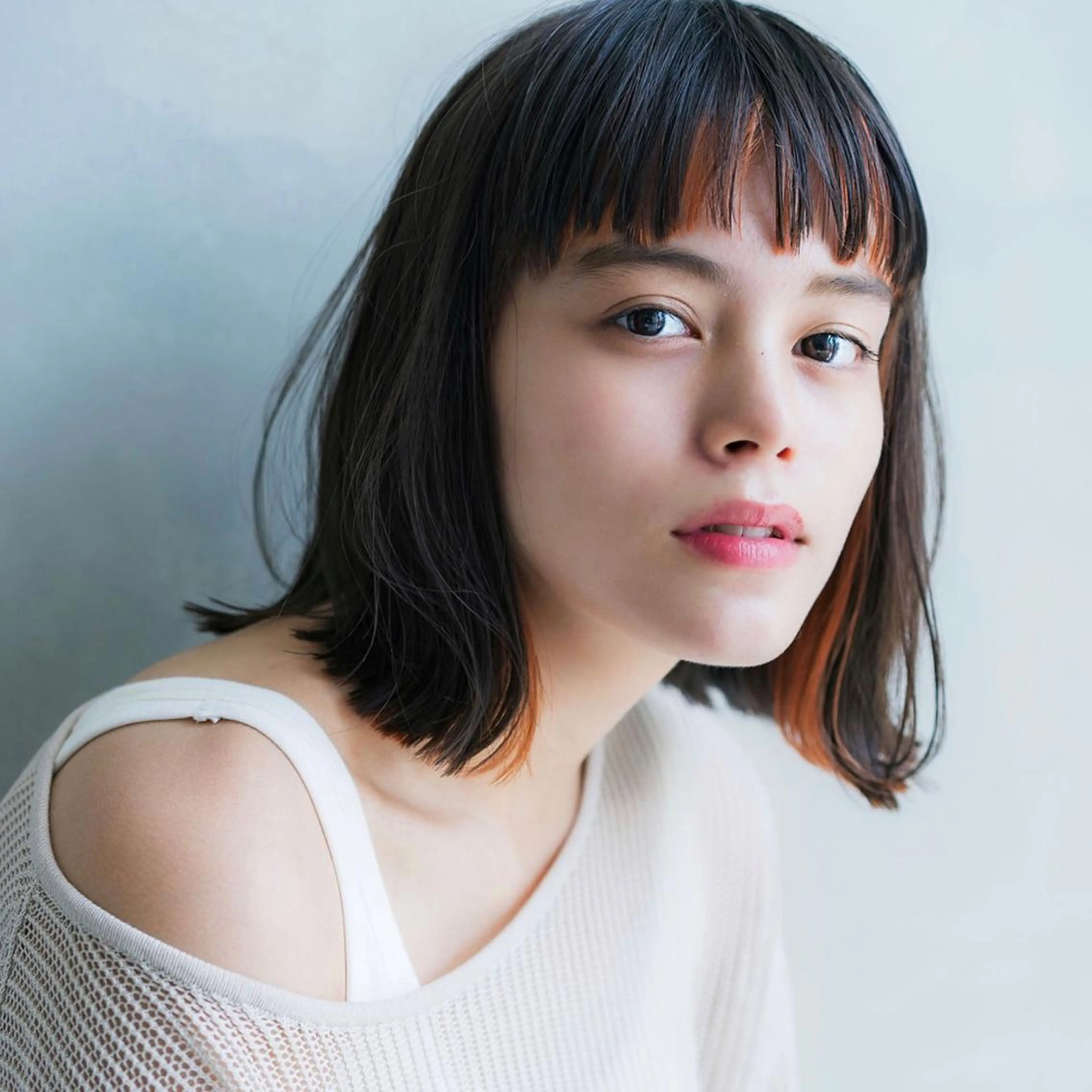 ミディアム カラー ミストバング  フェイスフレーミング インナーカラー オレンジ 💁‍♂️メンズカッ トパーマ💈大田涼華のヘアスタイル