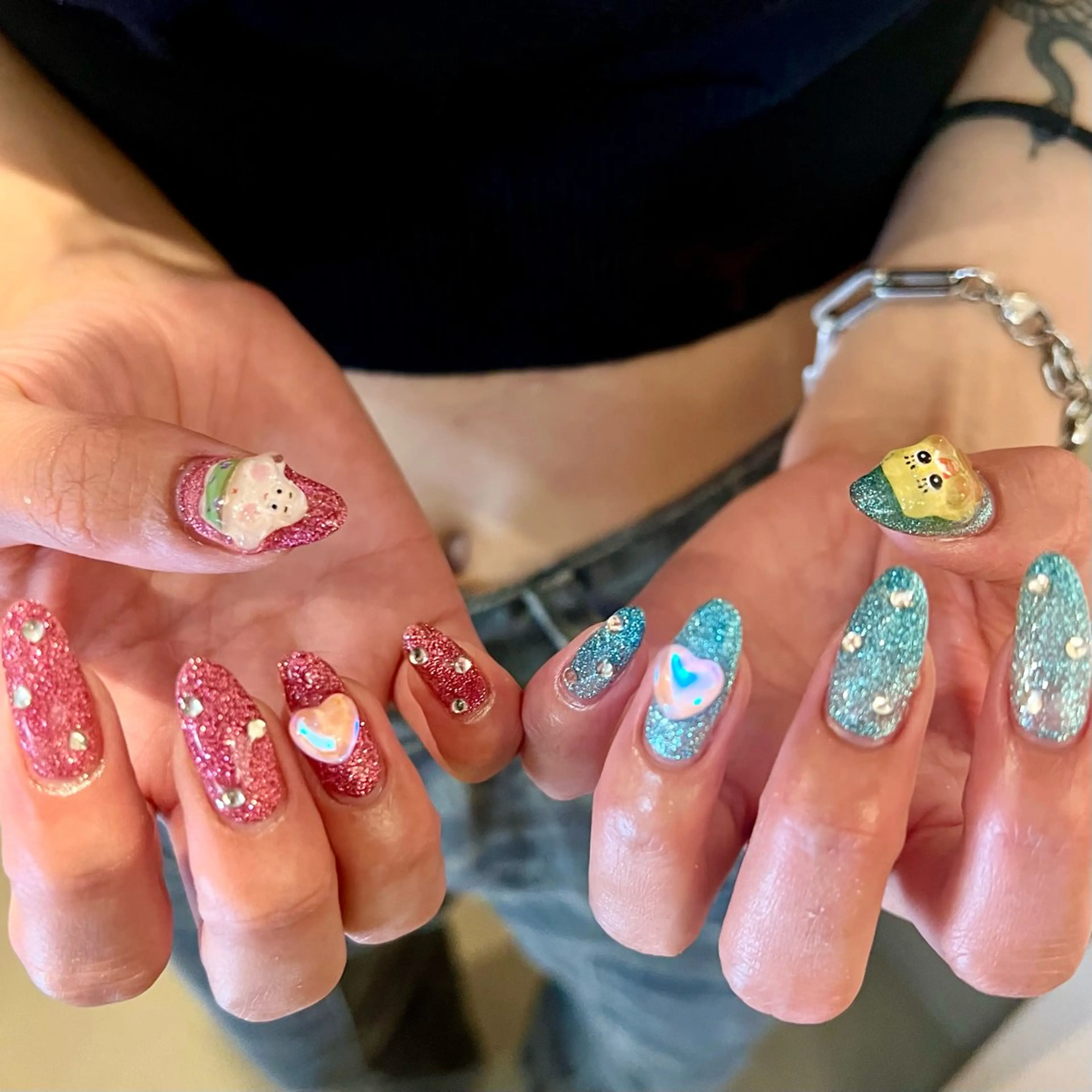 ネイル 持ち込み 新井 風花のネイルデザイン