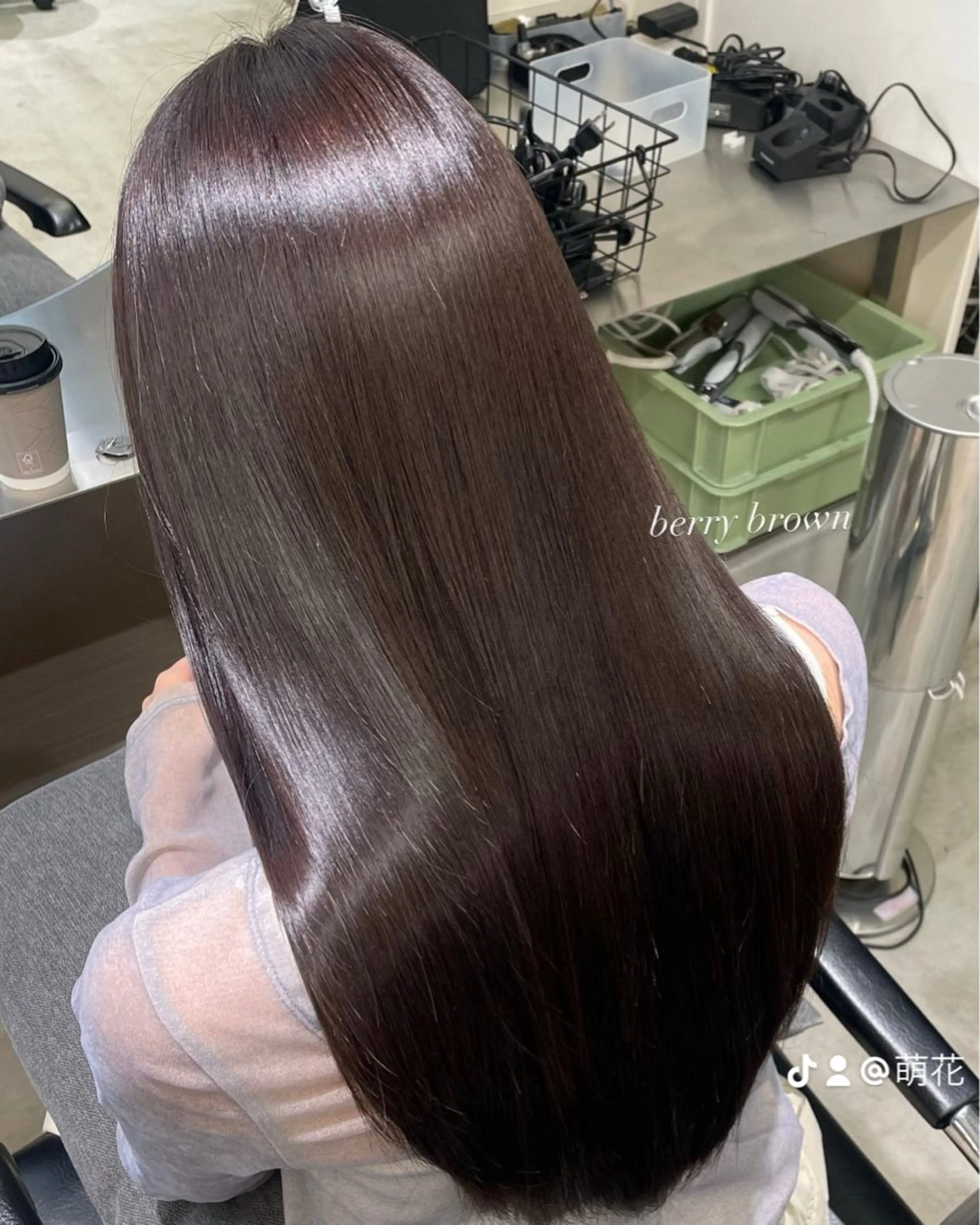 ロング CYAN by artefice所属・安達 萌花のヘアスタイル