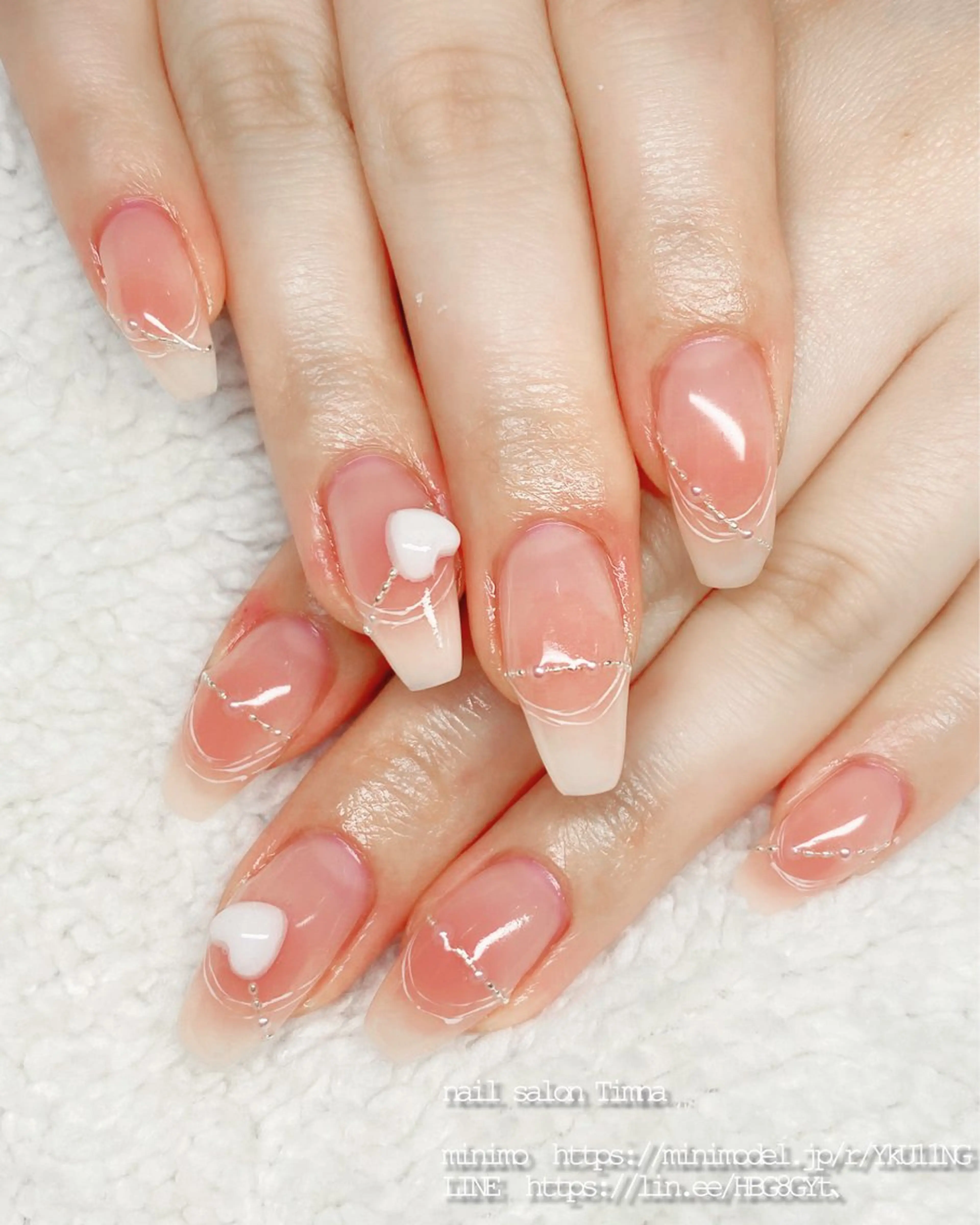 セミロング ハンドネイル NAILSALON 🍔Timna🍟のネイルデザイン