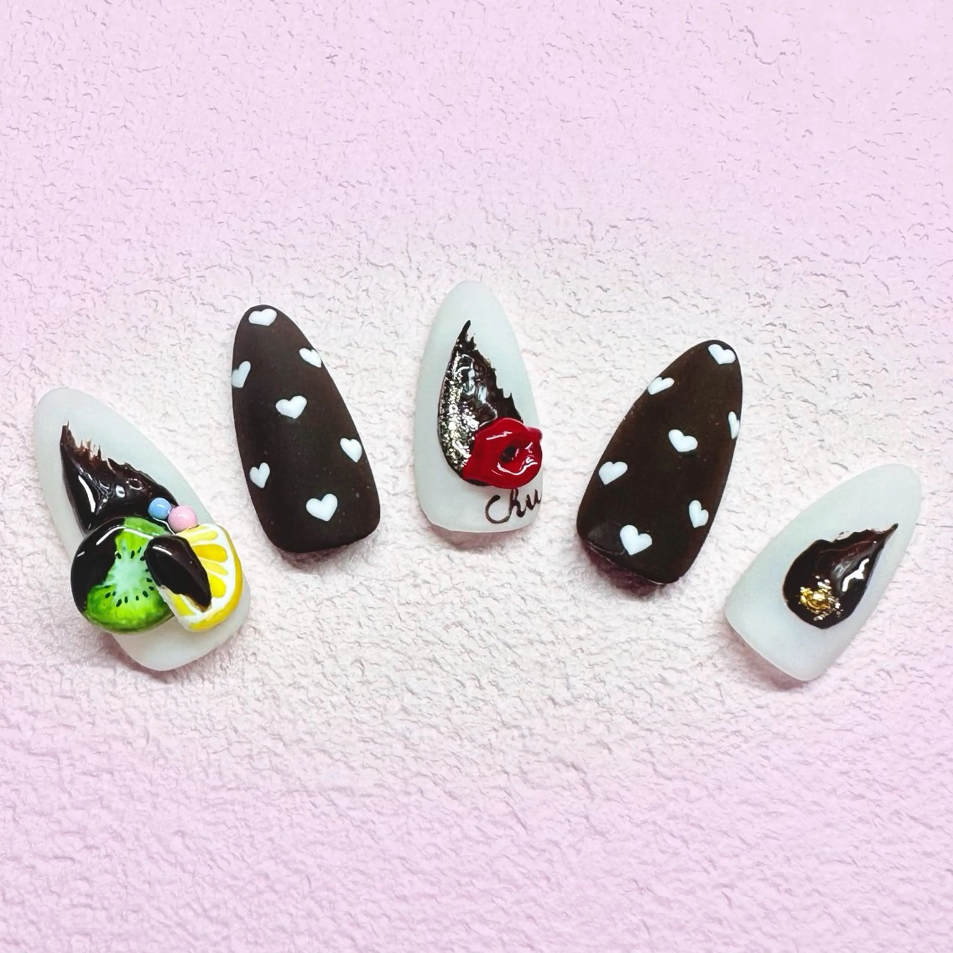 ネイル バレンタイン Lipi nailのネイルデザイン