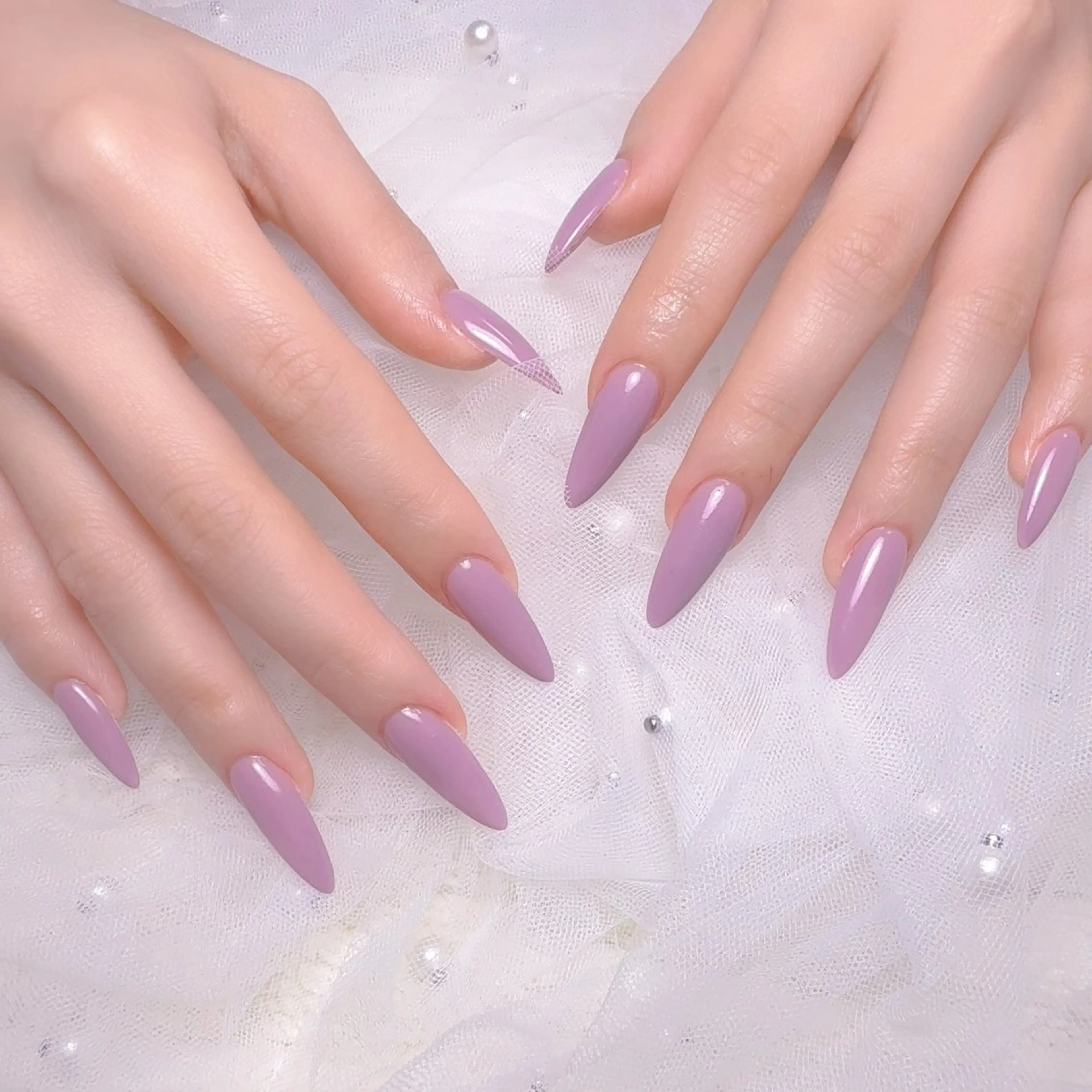 ネイル キラキラネイル 韓国ネイル オフィスネイル ハンドネイル cat‘s nail🐈‍⬛のネイルデザイン