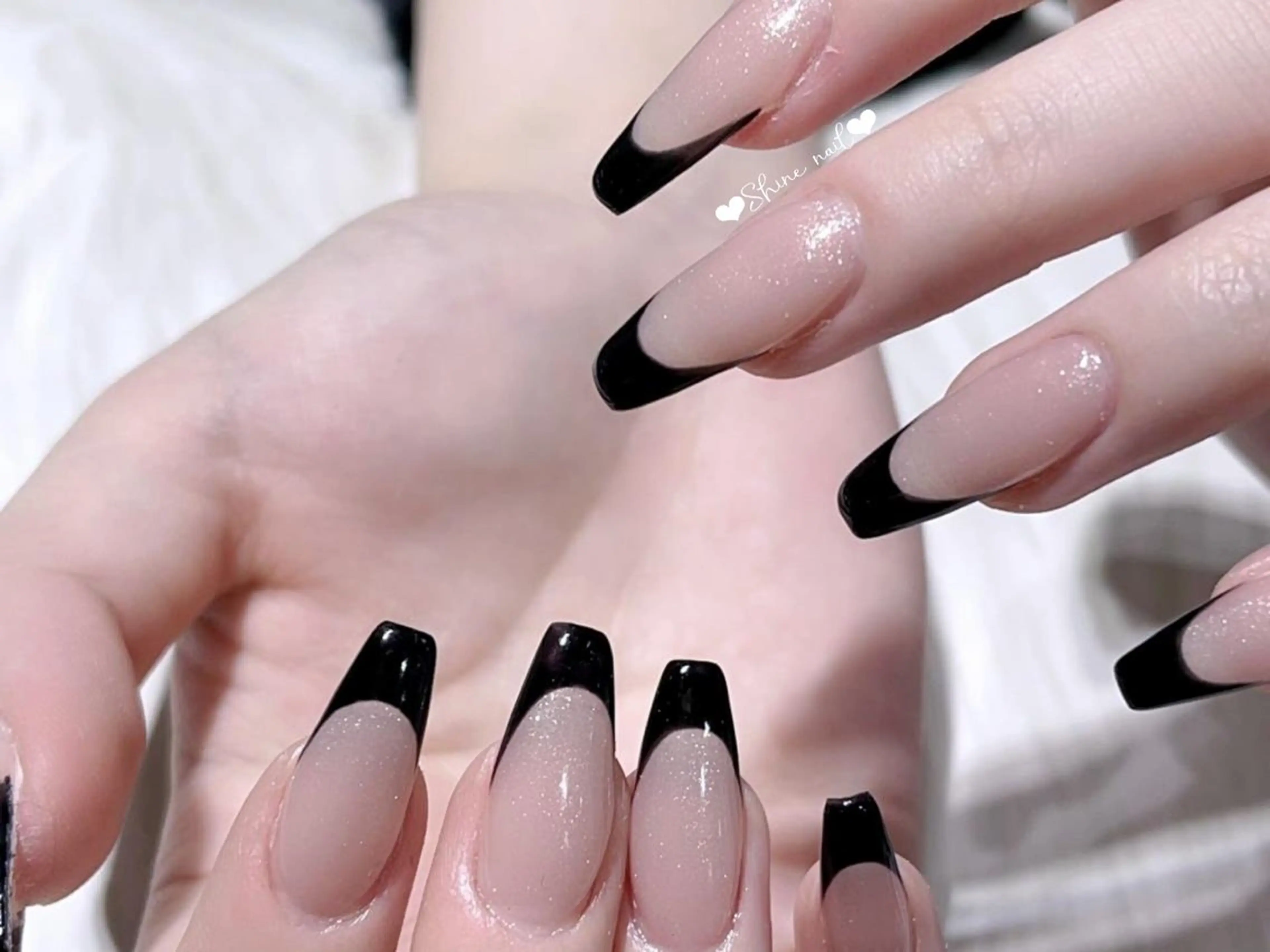 ネイル 〜Shine Nail〜【サイナネイル】パラジェル/ 長さだし/持ち込み/ワンホン/フィルイン所属・サイナ🎀 長さだし&デザインのネイルデザイン