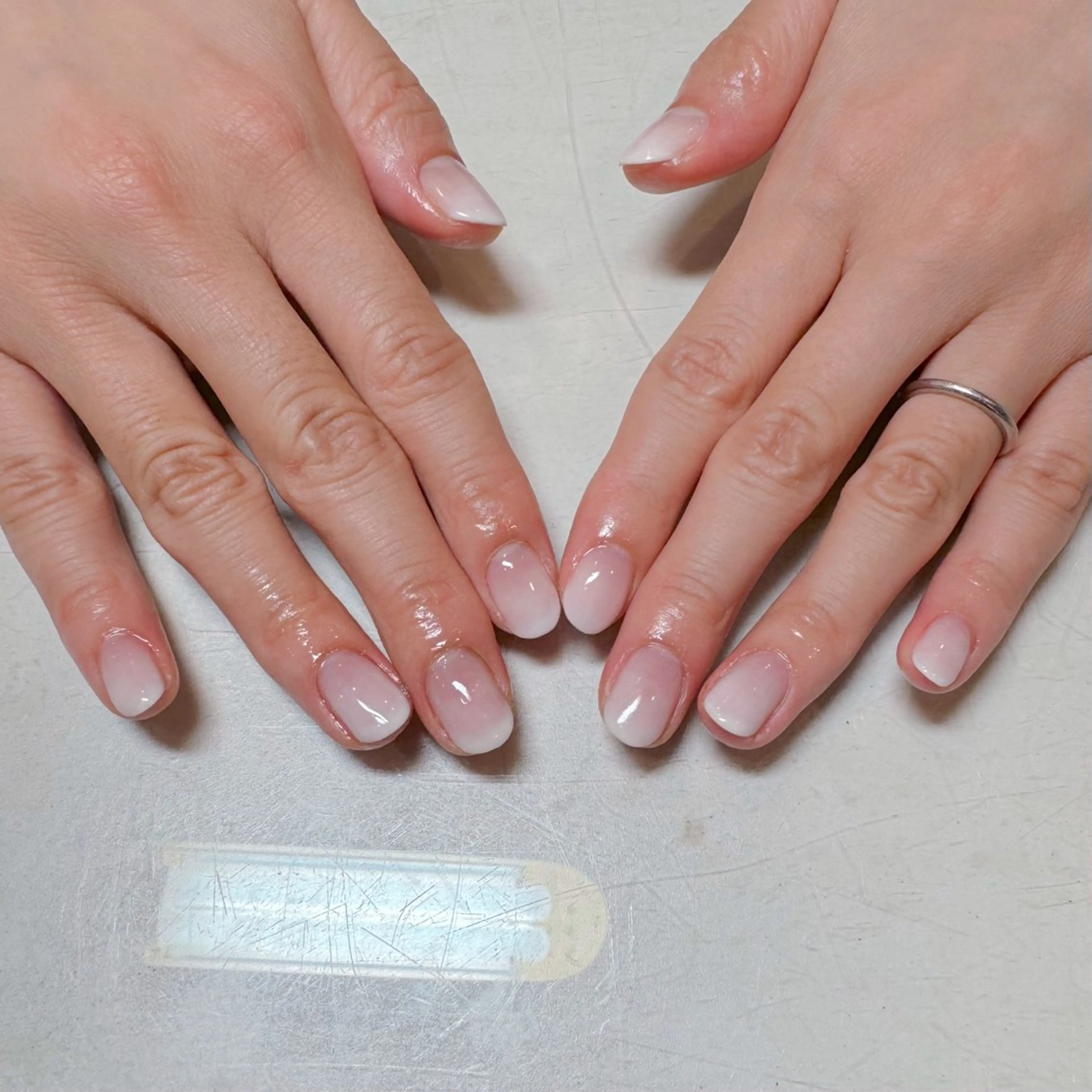 ネイル グラデーション mieux nail aireiのネイルデザイン